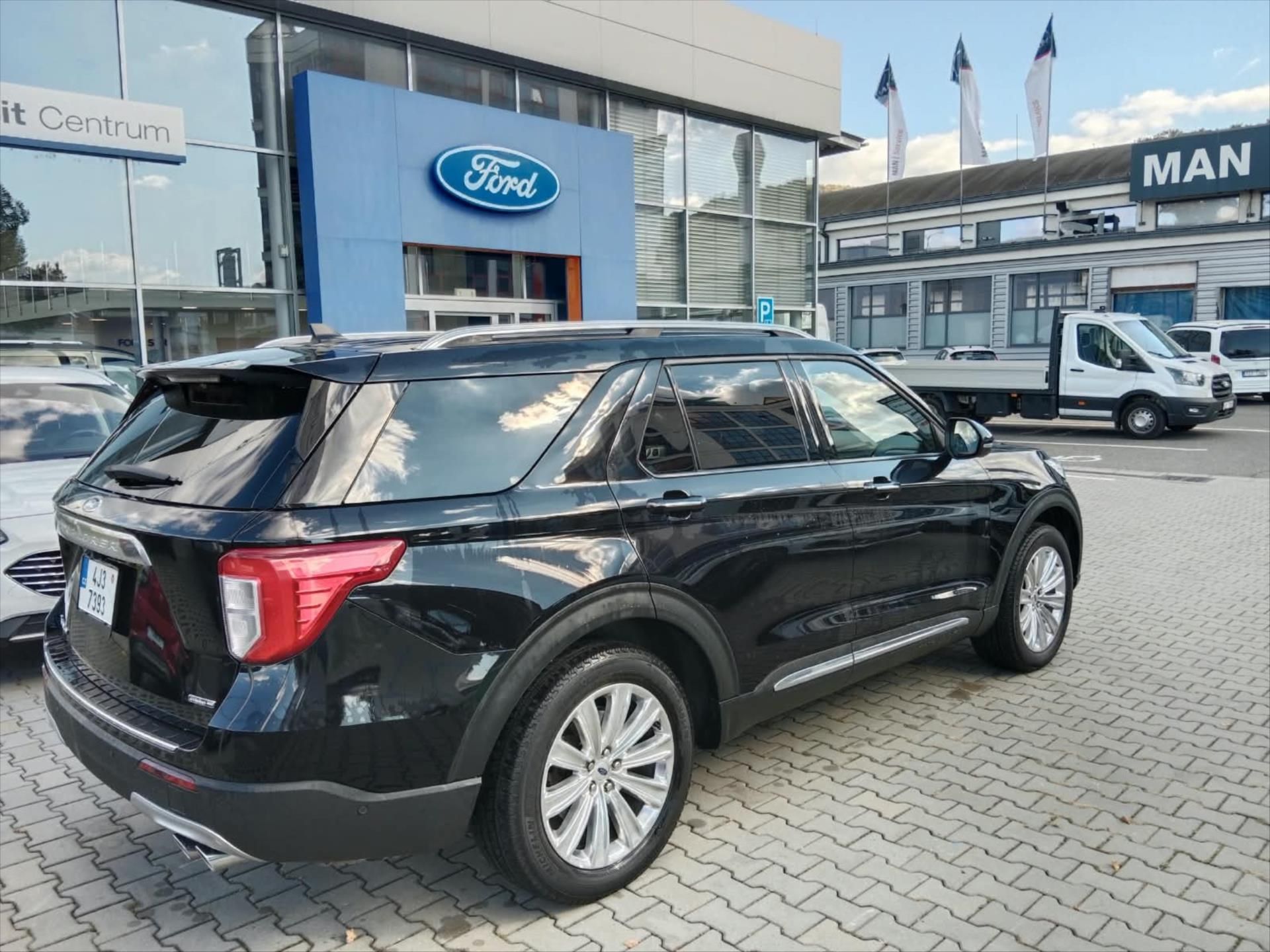 Ford Explorer, 3,0 V6 EcoBoost PHEV  PLATINUM - fotka 4