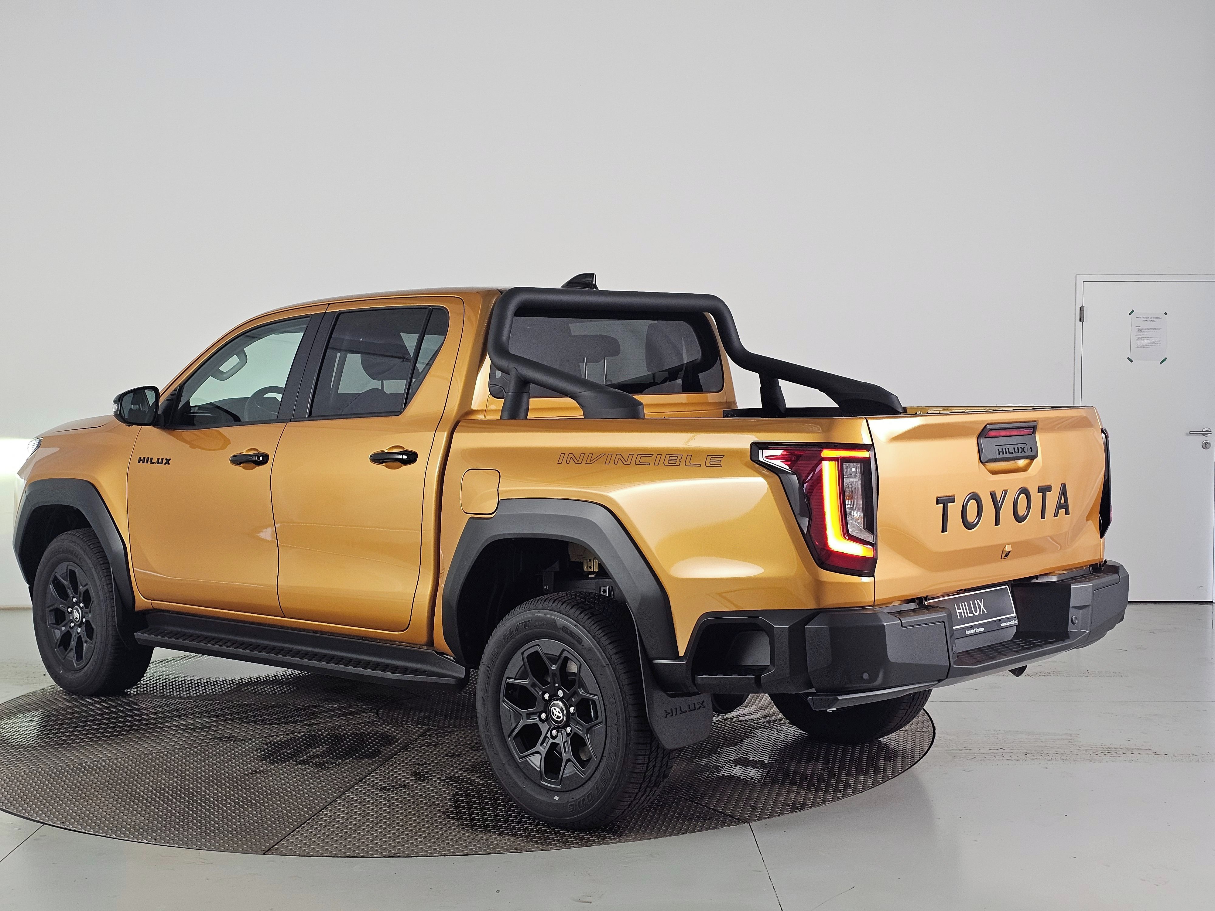 Toyota Hilux - fotka 6