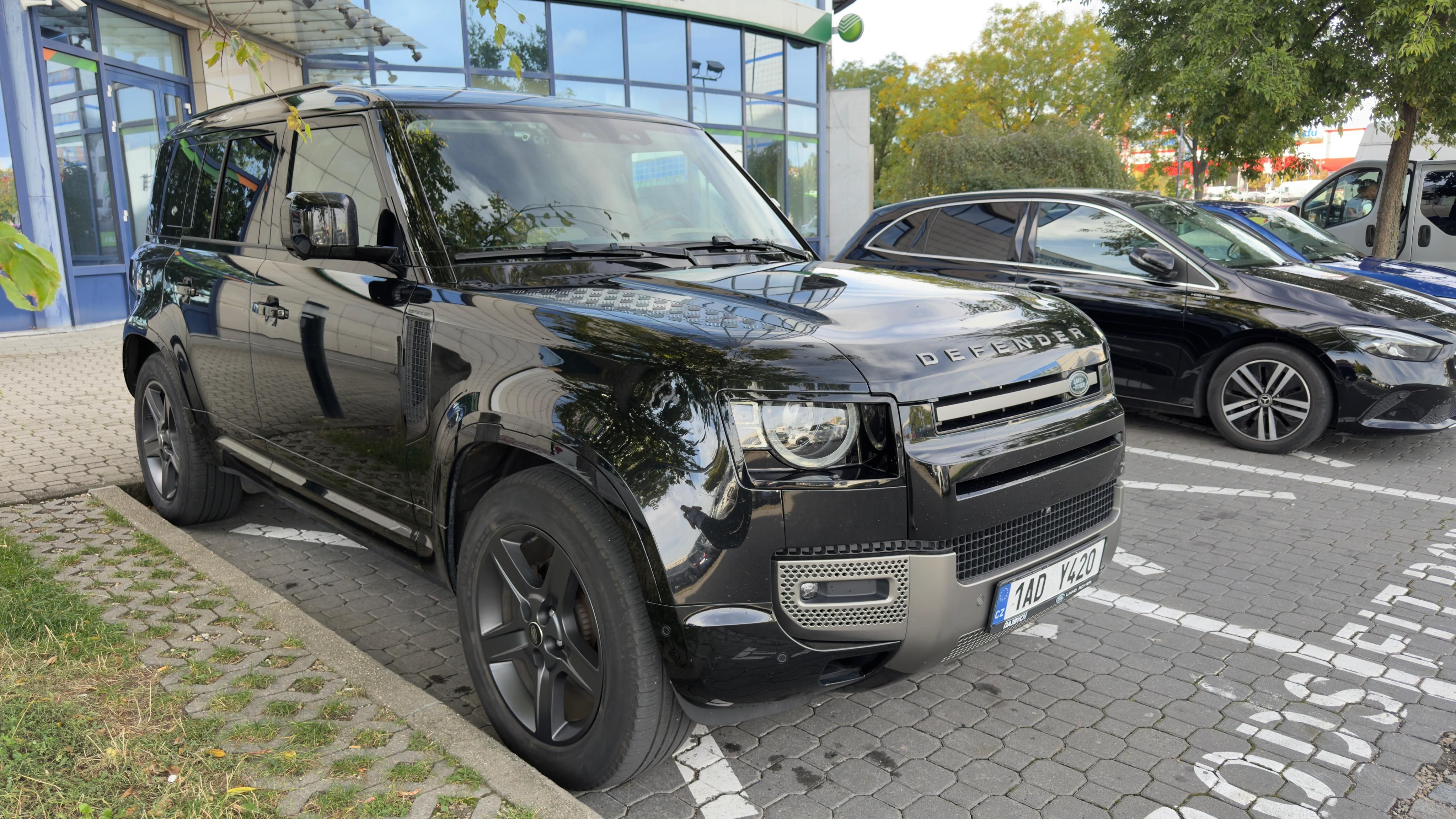 Land Rover Defender, 110 D250 X-Dymanic