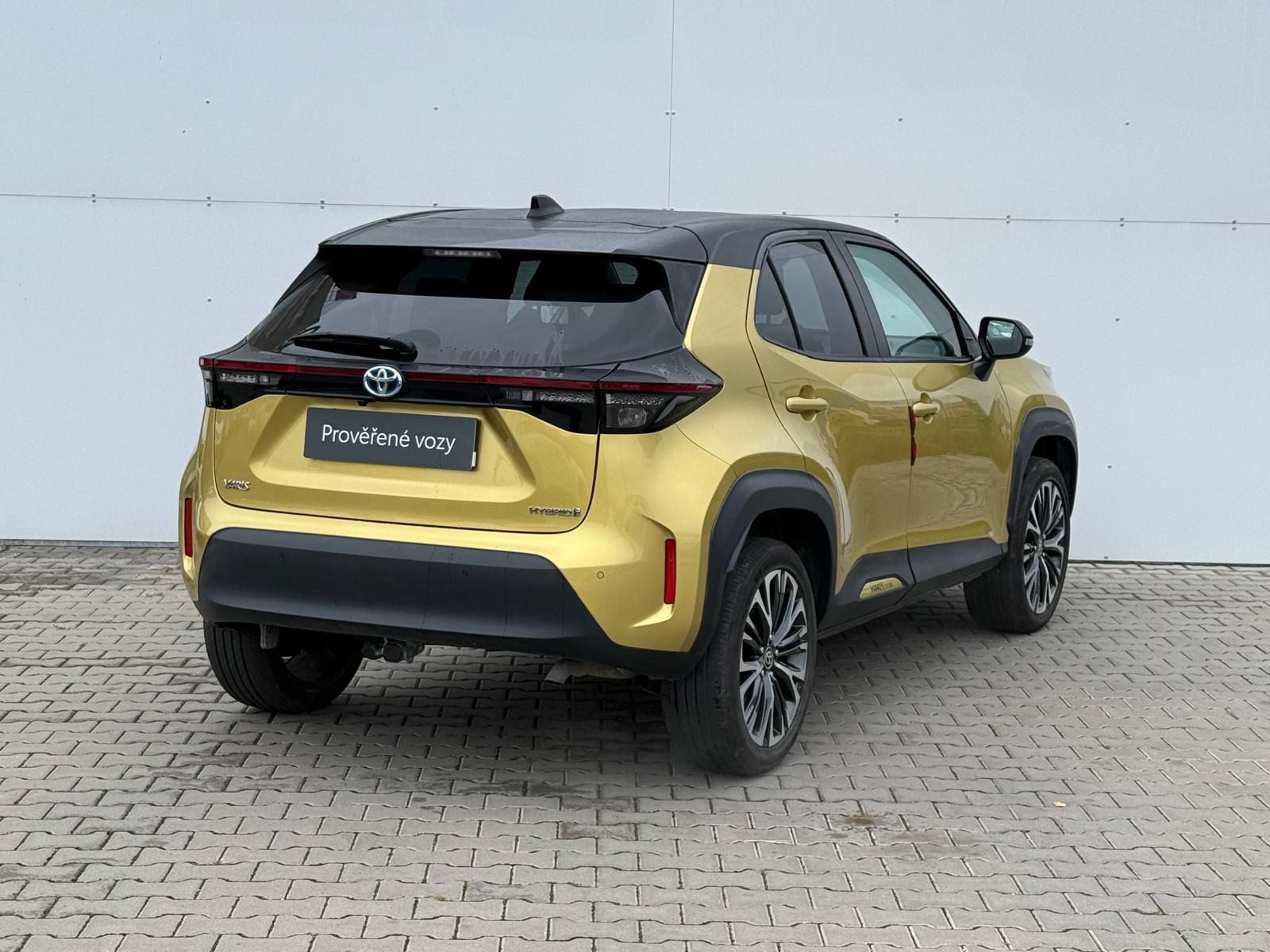 Toyota Yaris Cross, 1.5 HSD e-CVT Executive FWD - fotka 2
