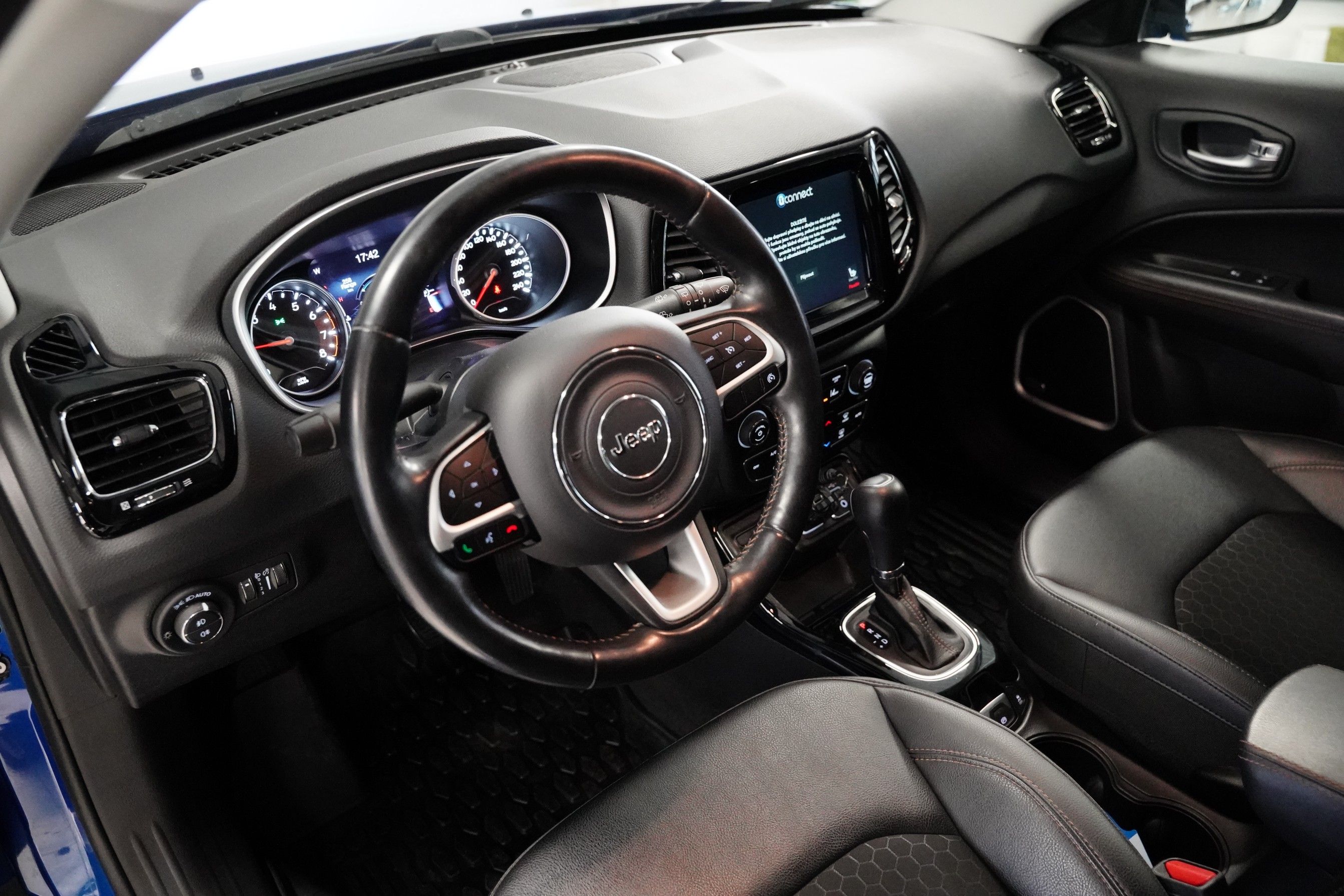 Jeep Compass, 1.3 T 110 kW AT - fotka 5