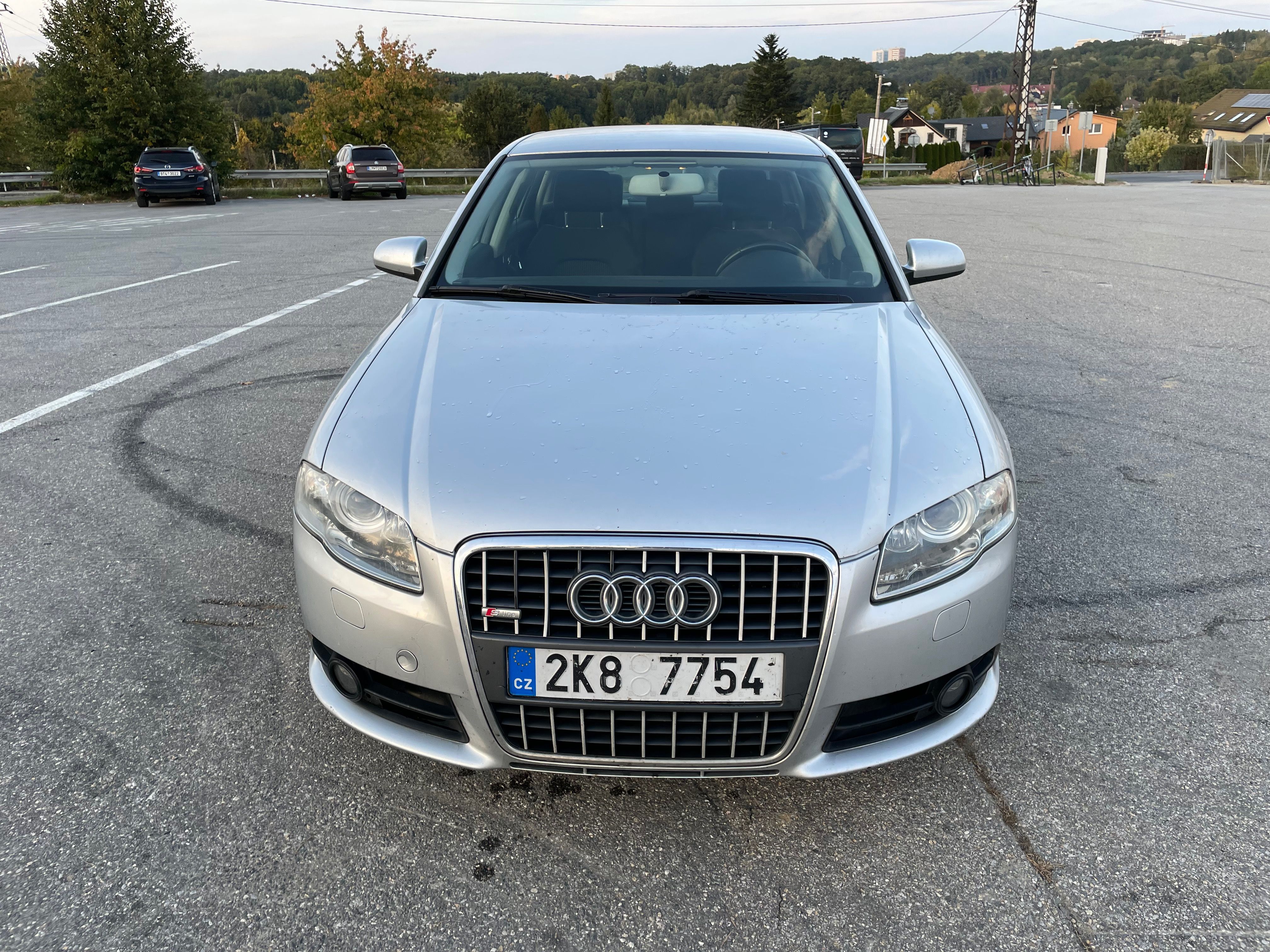 Audi A4, Audi A4 2.0 TDI 103 kW, S line - fotka 2