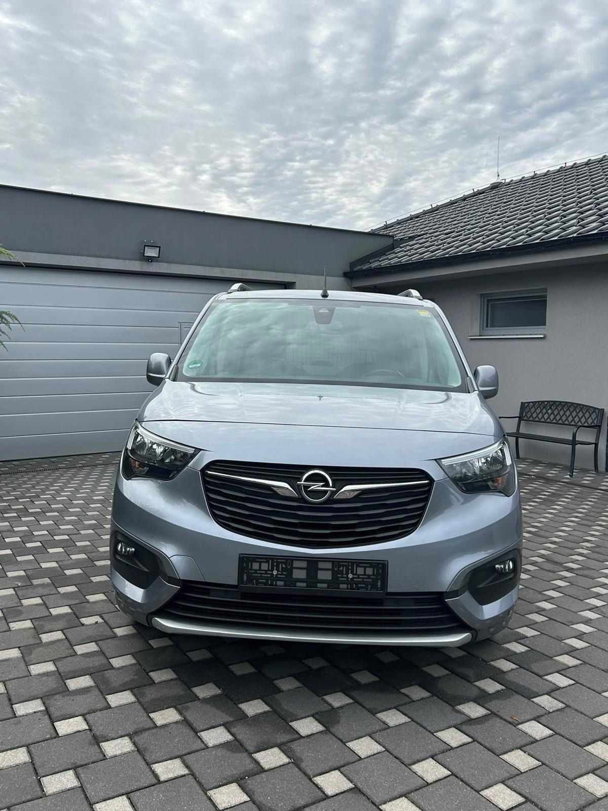 Opel Combo, 1.5 CDTI 96kw XL -automat - fotka 2
