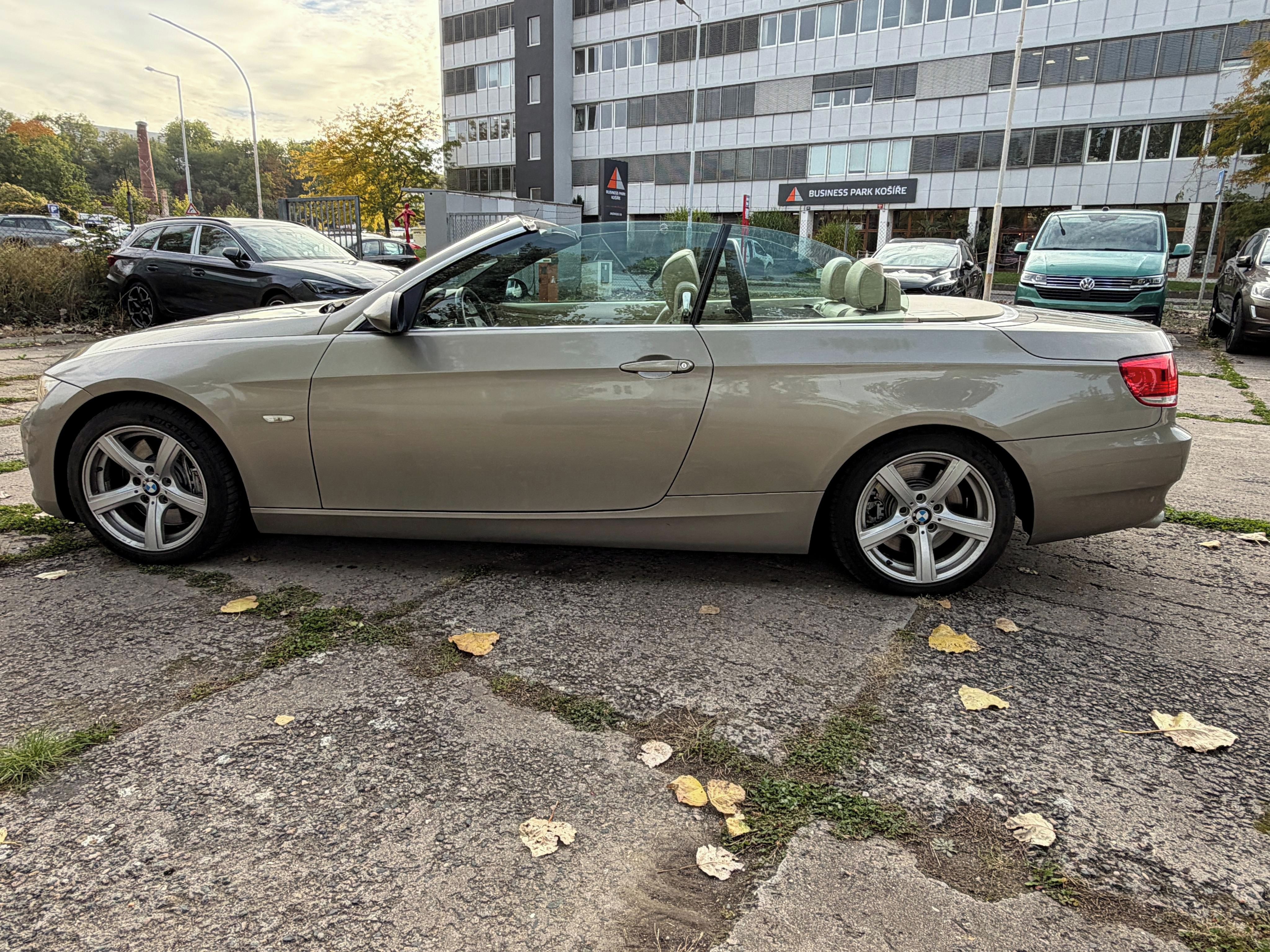 BMW Řada 3, 330D - fotka 5