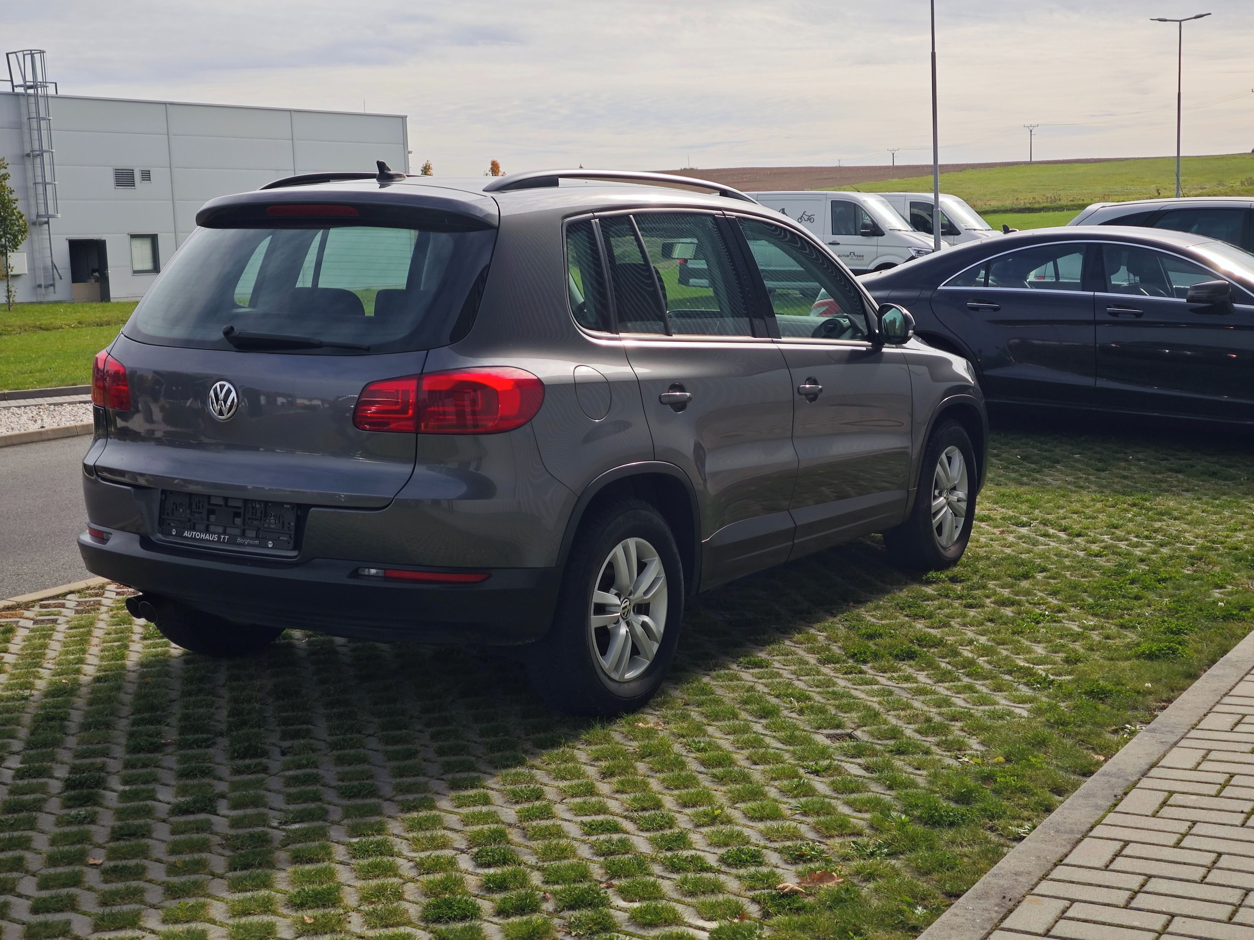 Volkswagen Tiguan, 1.majitel, tažné - fotka 5