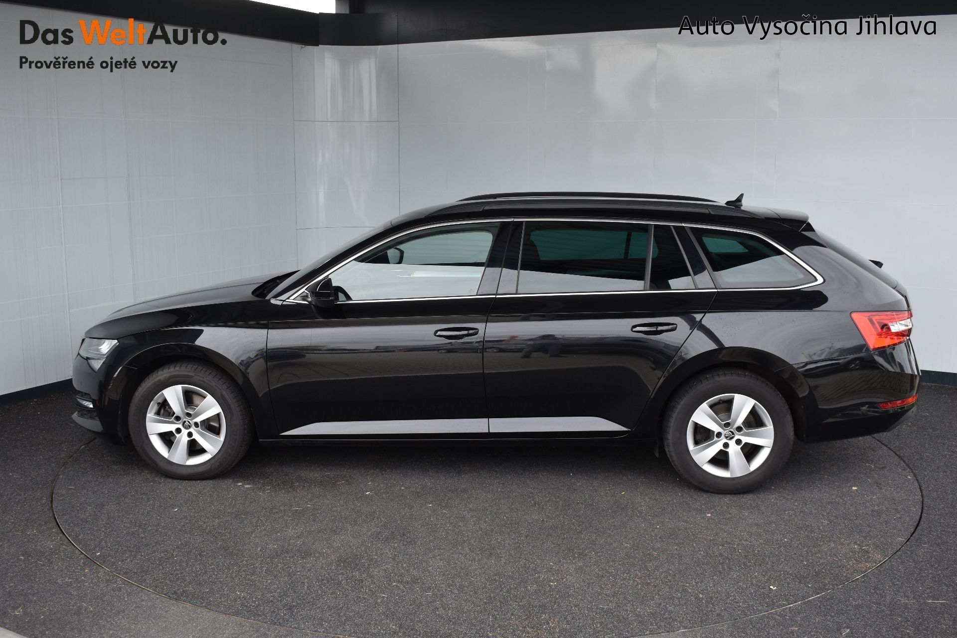 Škoda Superb, 2.0TDI 110kW DSG tažné - fotka 3
