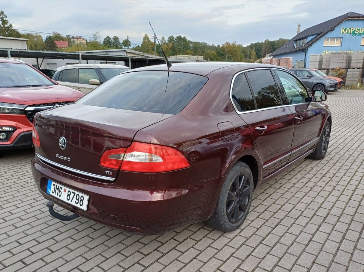 Škoda Superb, 2,0 TDI 103 kW Ambition - fotka 4