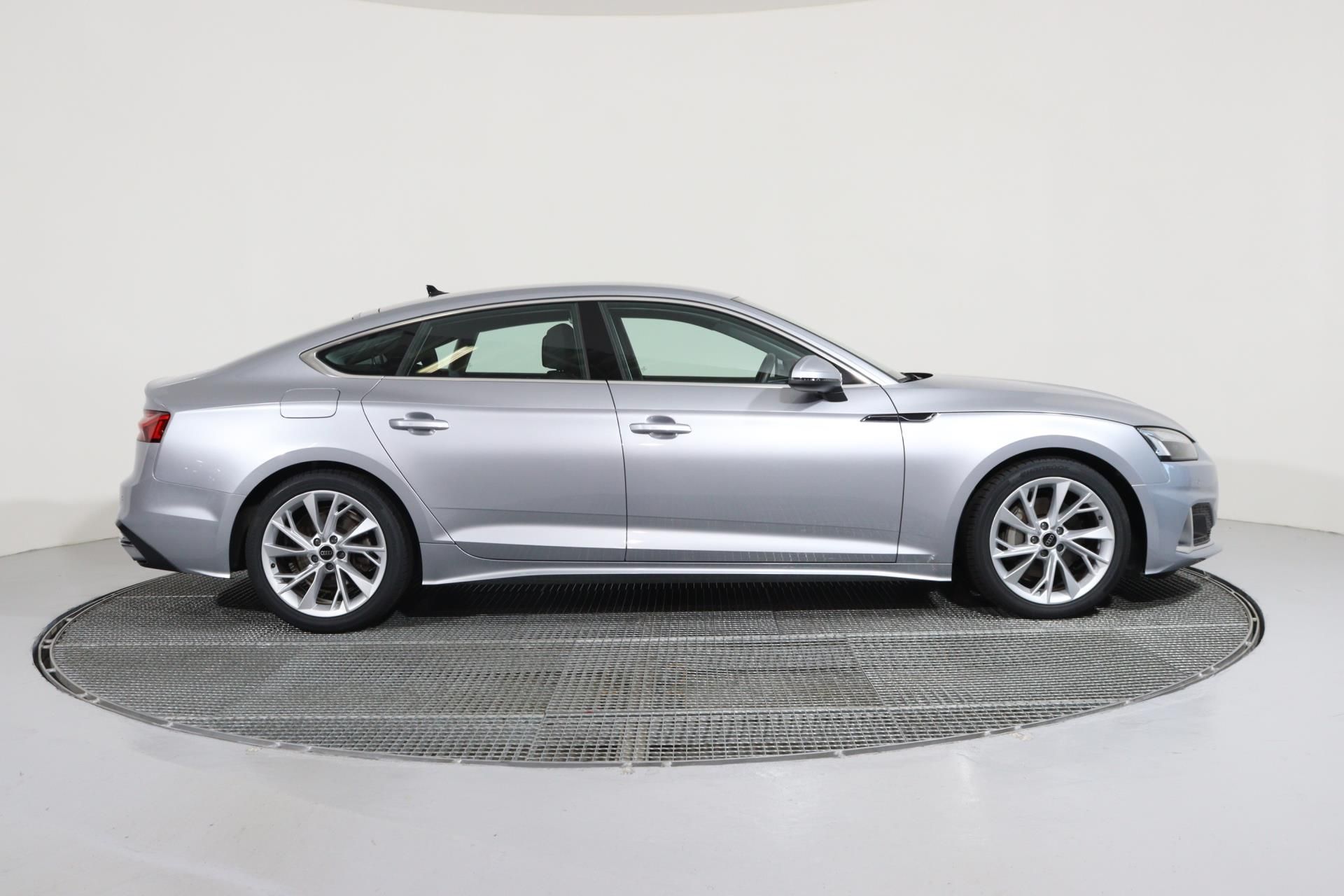 Audi A5, A5 Sportback 40 TFSI 150kW - fotka 5