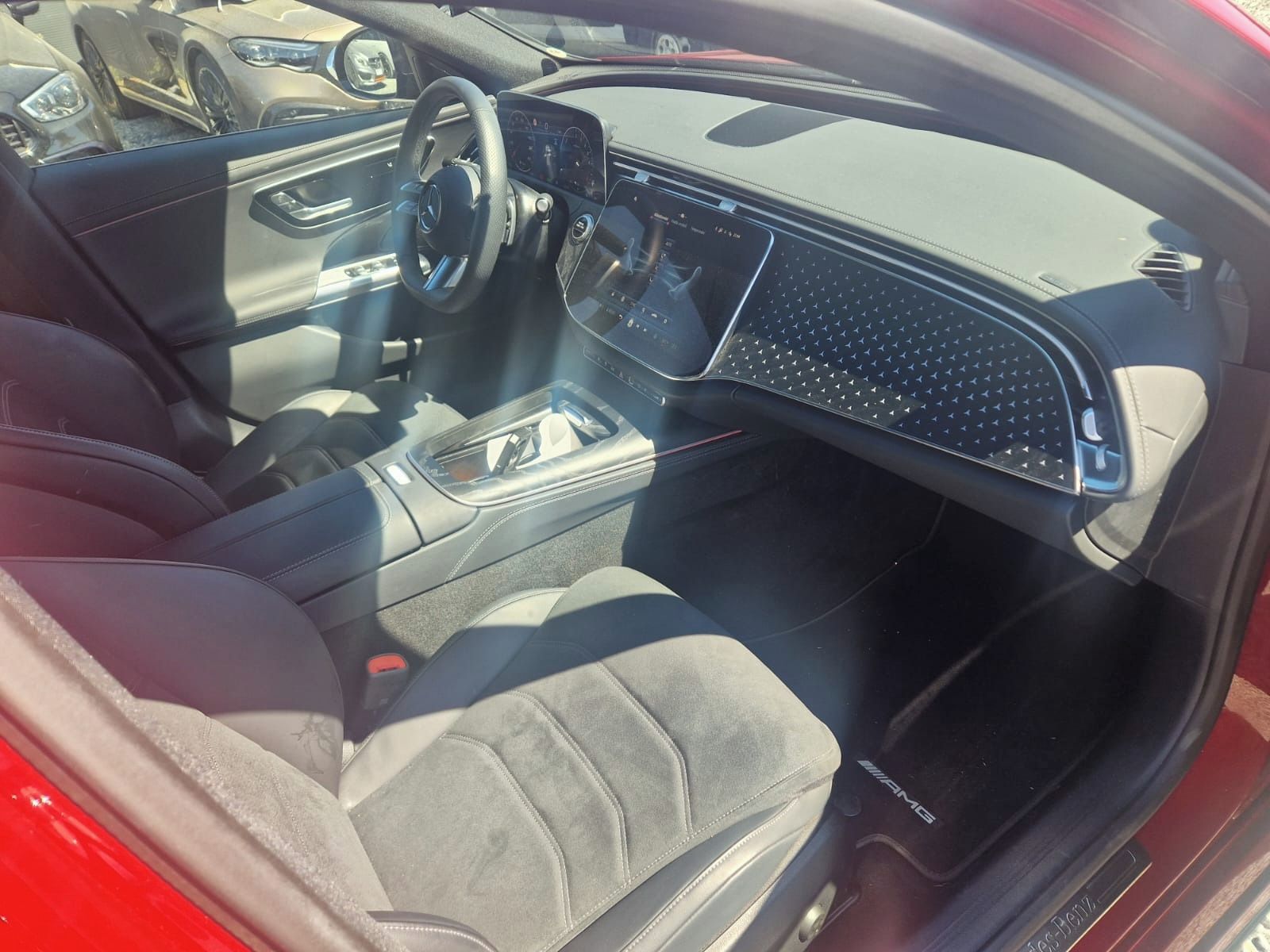 Mercedes-Benz Třídy E, Mercedes BENZ E300 de - fotka 5