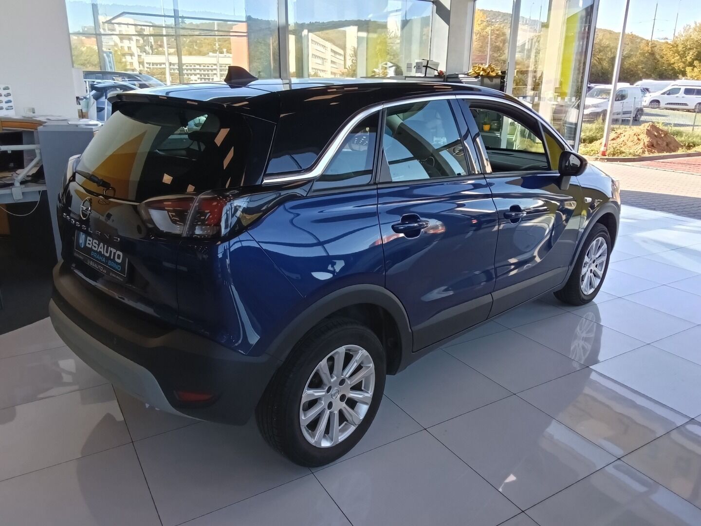 Opel Crossland, 1.2T 81KW 2022 - fotka 3