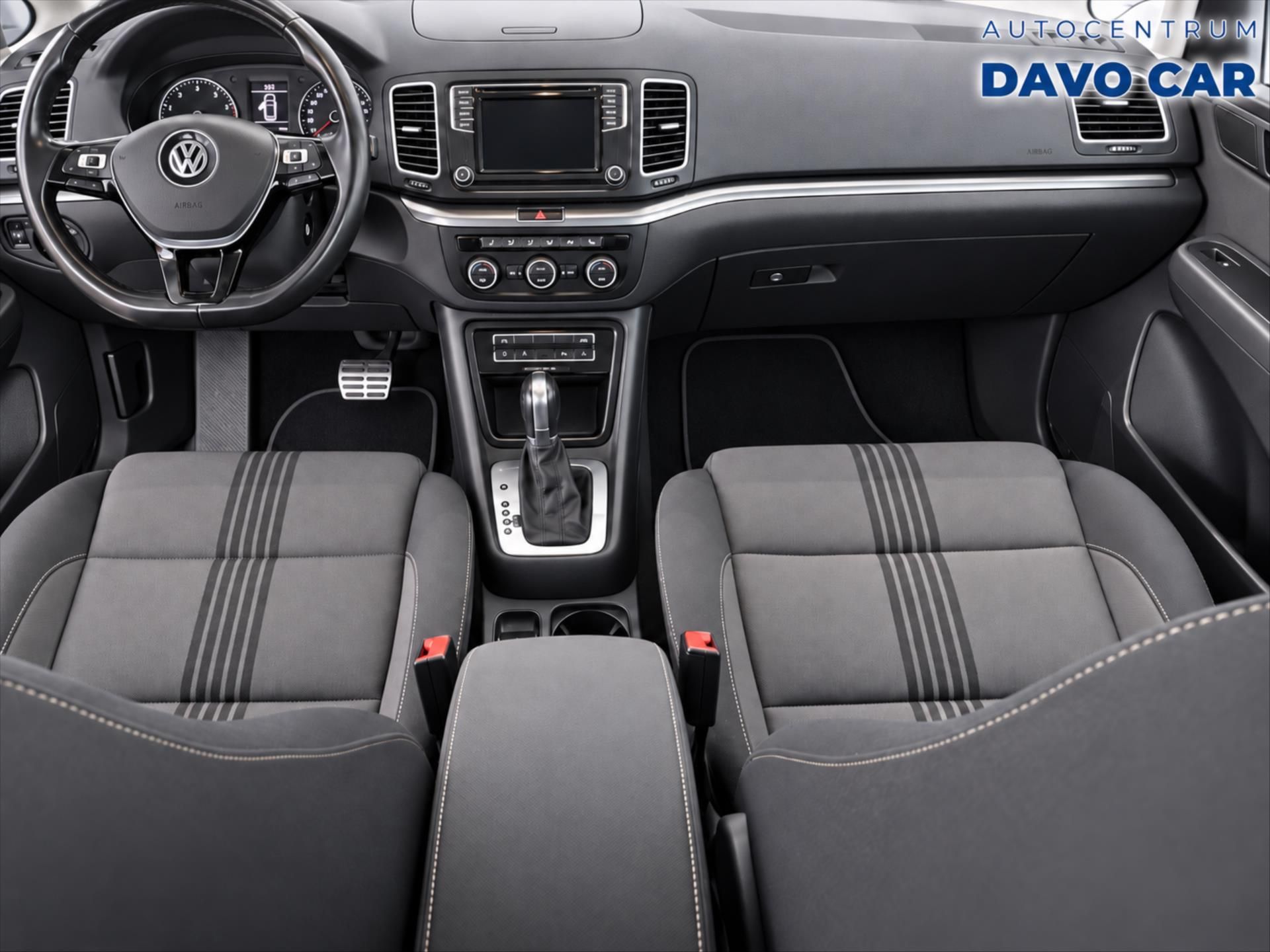 Volkswagen Sharan, 2,0 TDI 135kW Comfortline DSG - fotka 5