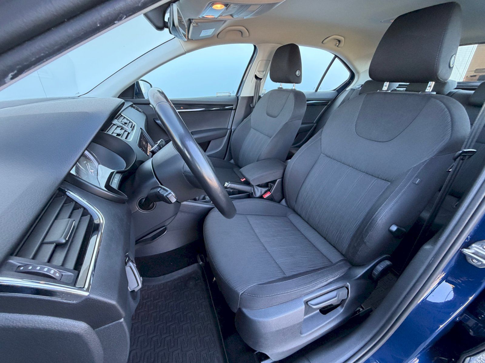 Škoda Octavia, 2.0 TDI 110kW Style - fotka 6