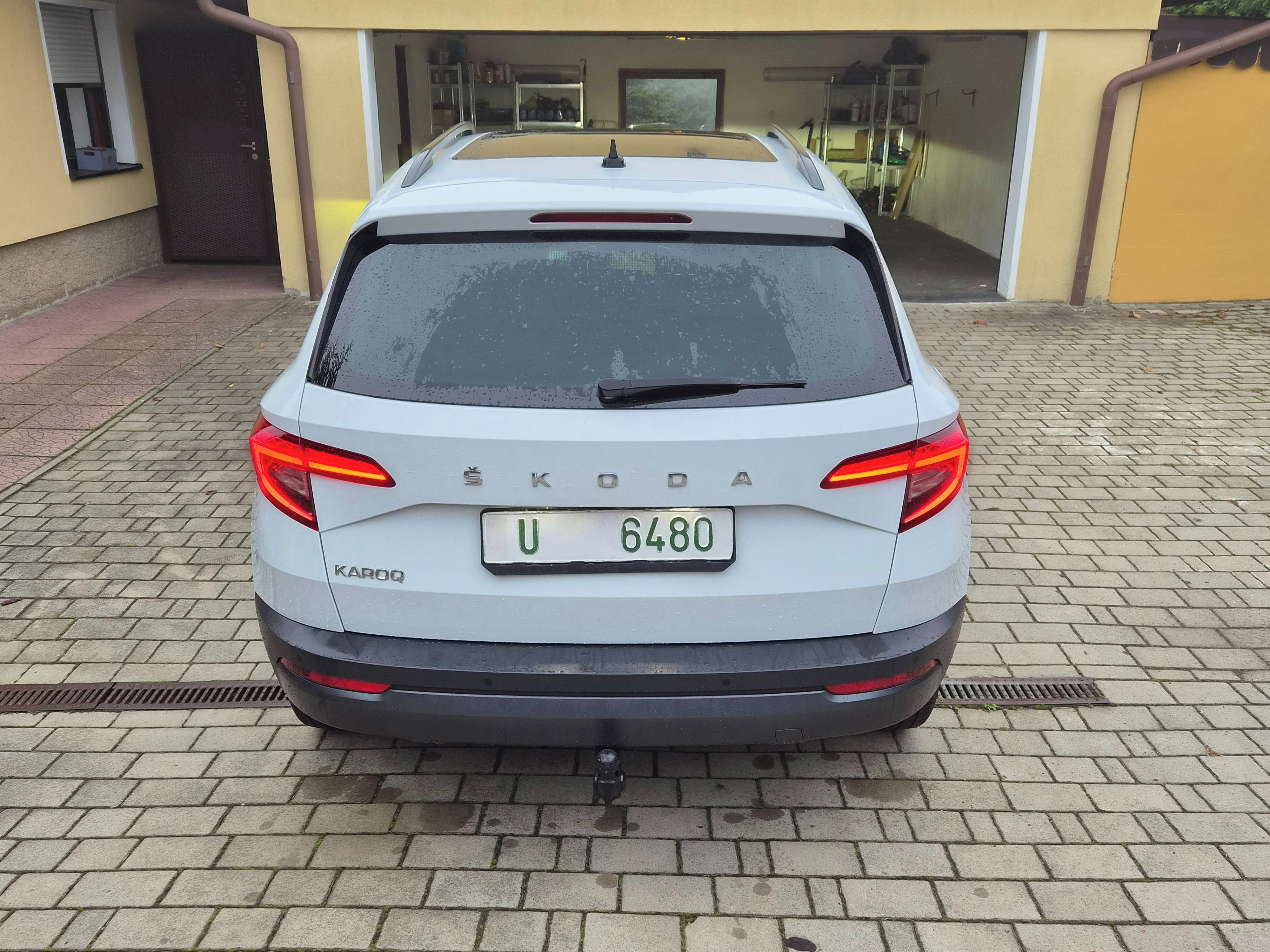 Škoda Karoq, 2,0TDi DSG VIRTUAL PANO tažný - fotka 6