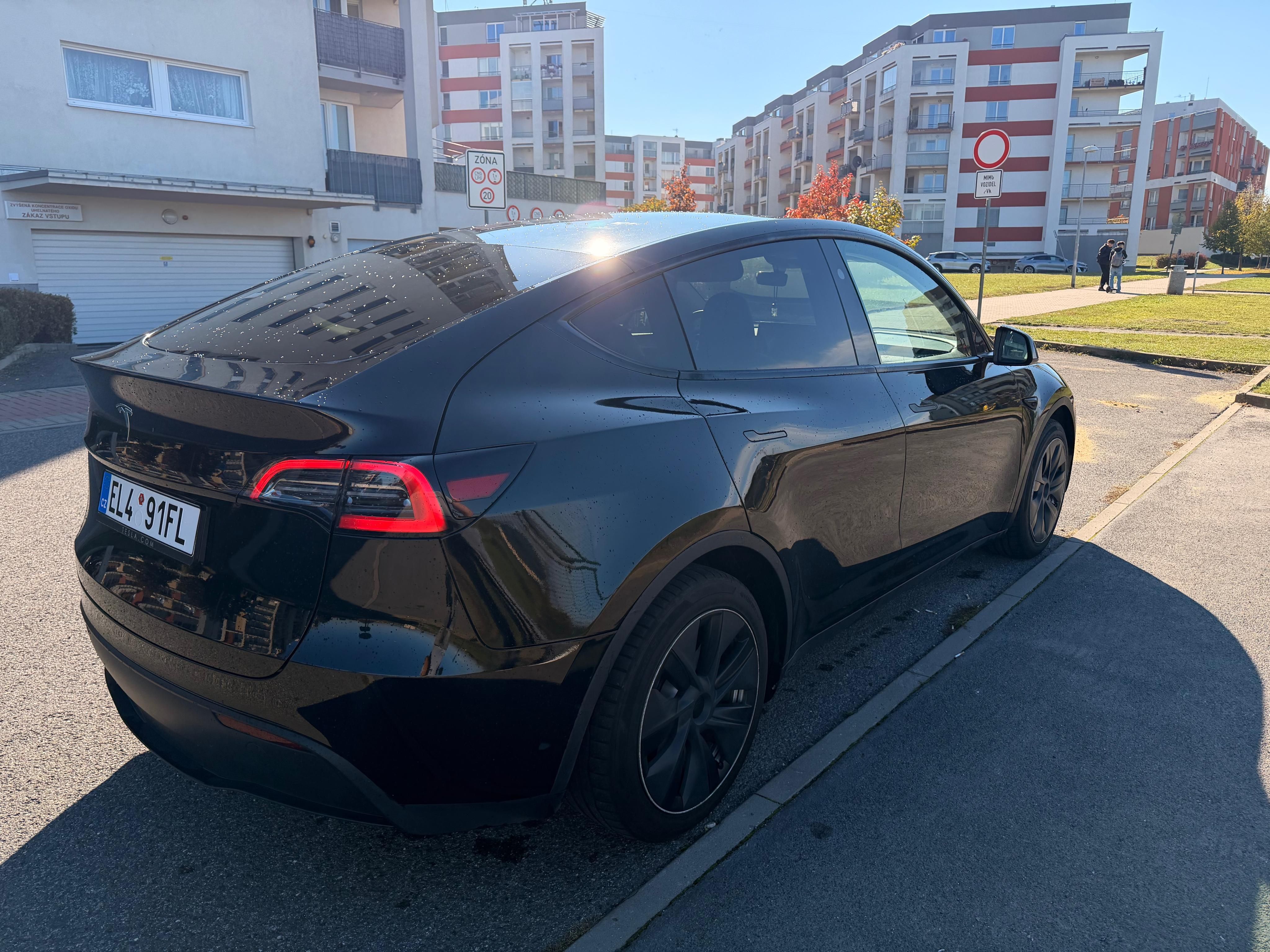 Tesla Model Y, 78k km | HW4 | FSD | -DPH - fotka 2