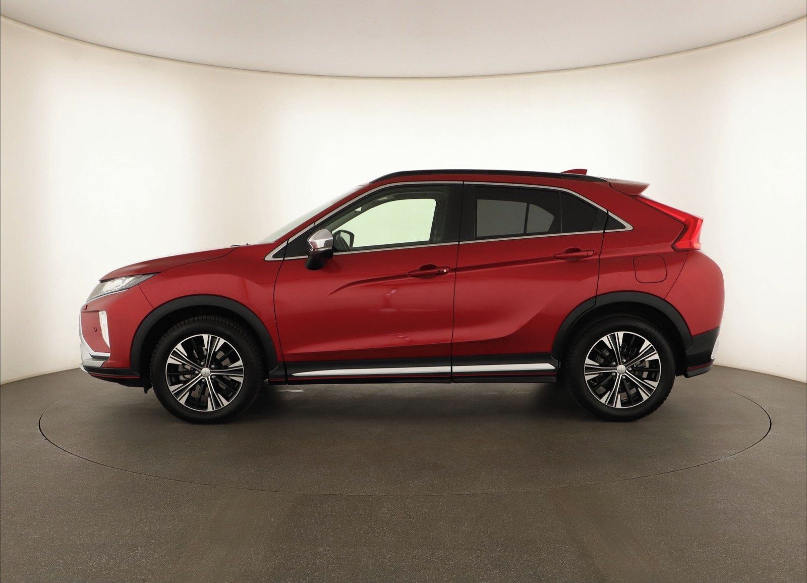 Mitsubishi Eclipse Cross, 1.5 T-MIVEC, 4X4, Automat - fotka 3