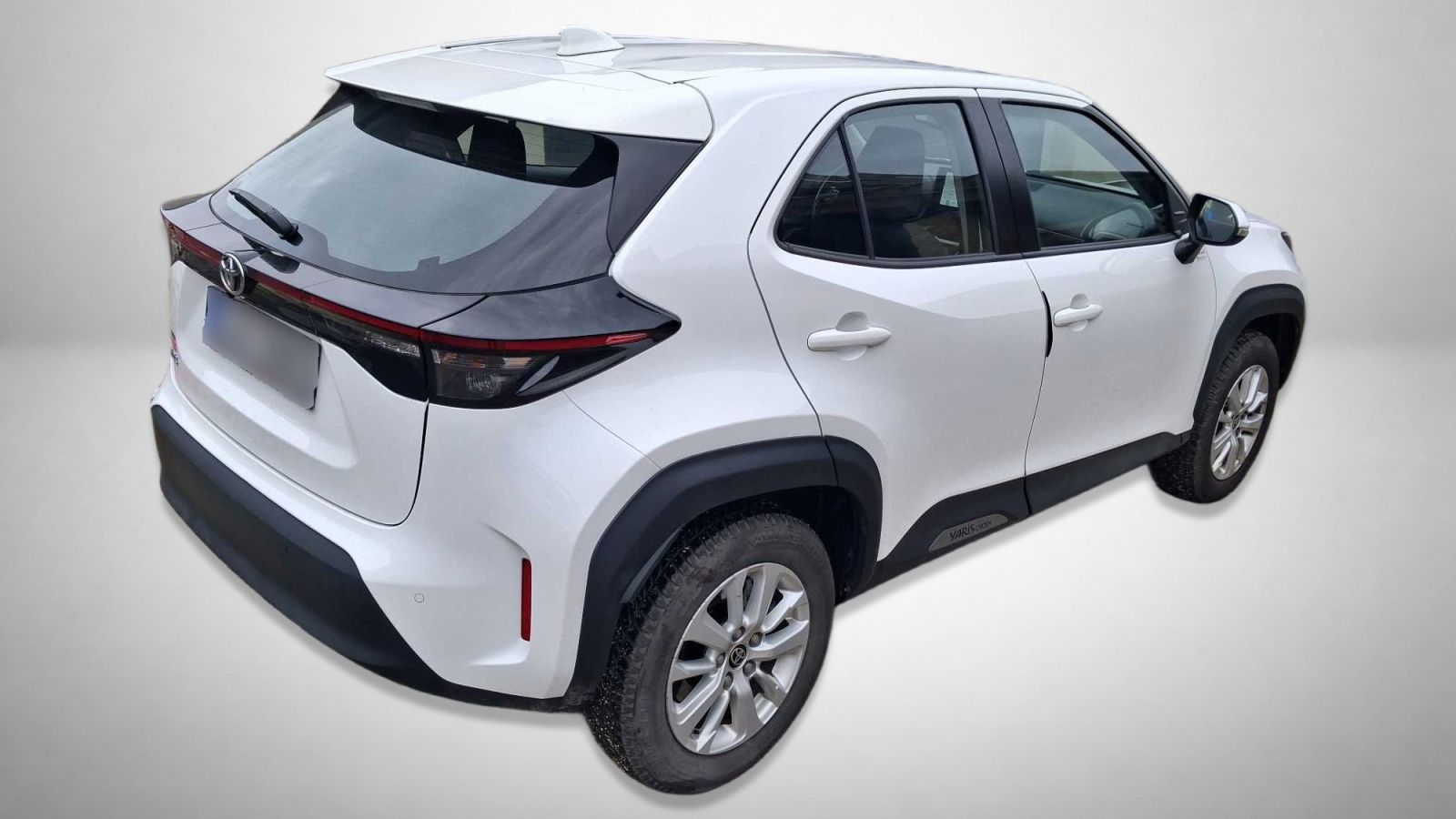 Toyota Yaris Cross, 1.5 VVT-i, Automat, ČR,1.maj - fotka 2