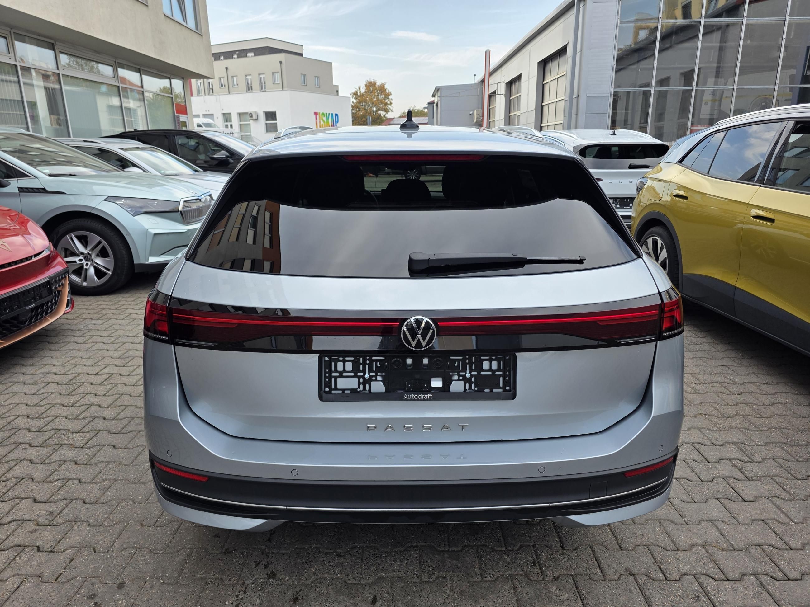 Volkswagen Passat Variant, 2.0 TDI 110kW DSG / Tažné - fotka 5