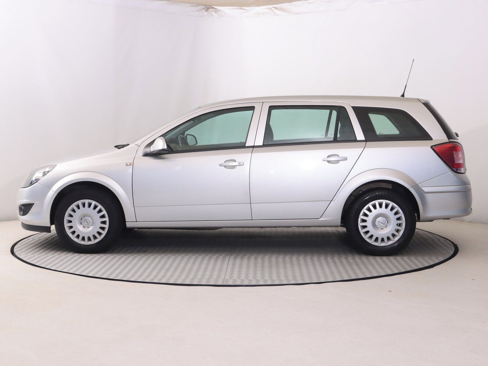 Opel Astra, 1.6 16V, Serv.kniha, po STK - fotka 3