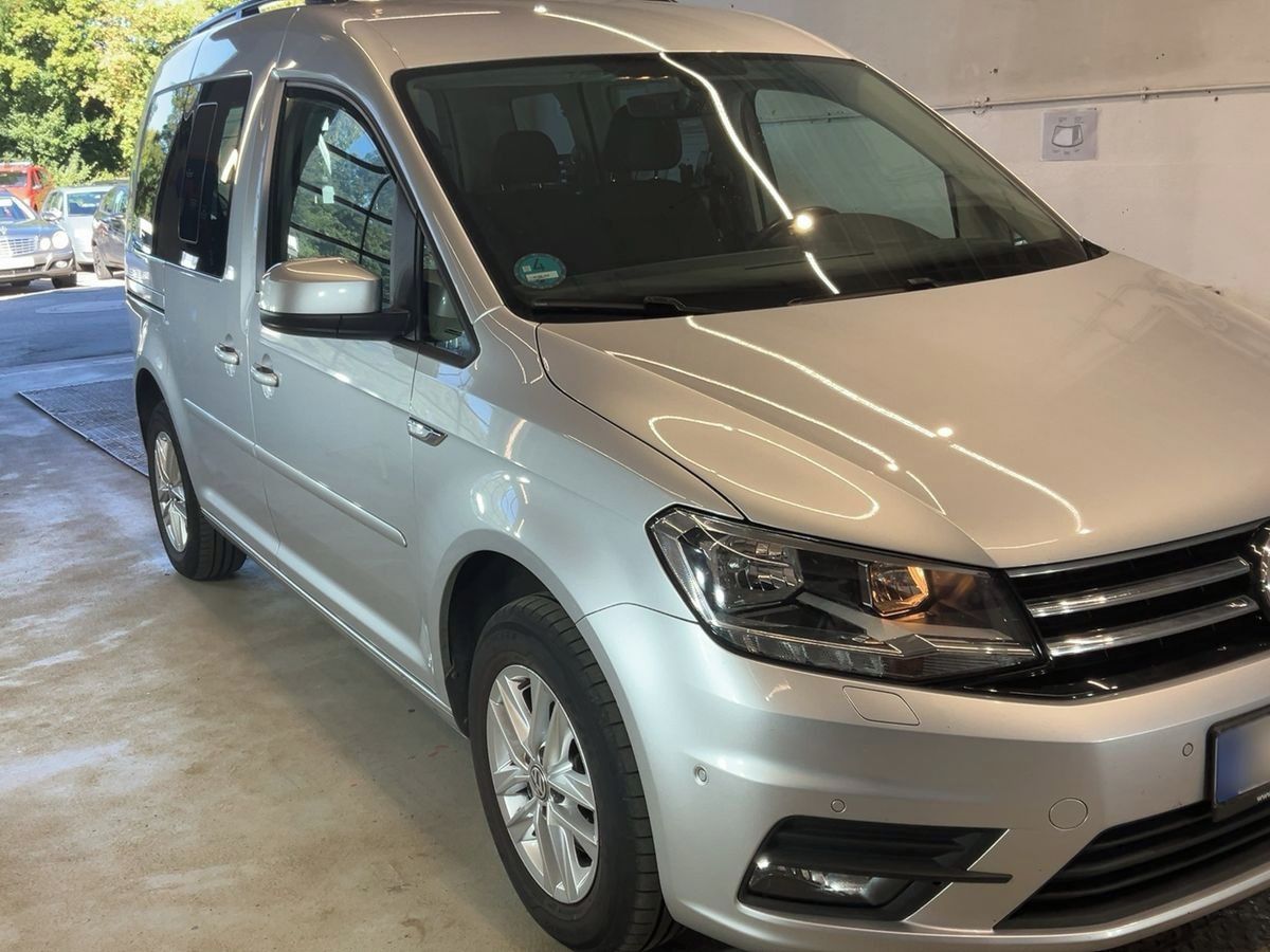Volkswagen Caddy, 2.0TDi 75kW, DSG,5 míst,servis - fotka 3