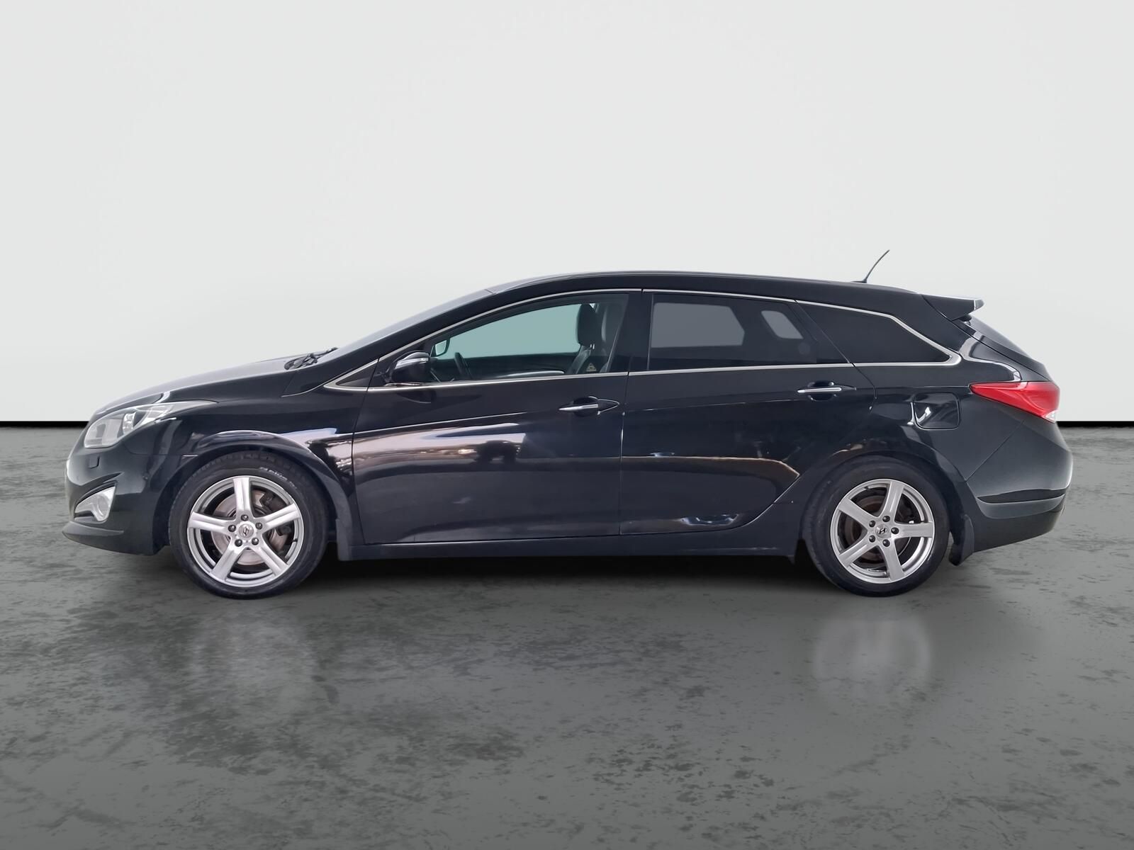 Hyundai i40, 1.7 CRDi, Navi, Kožené sedačky - fotka 3