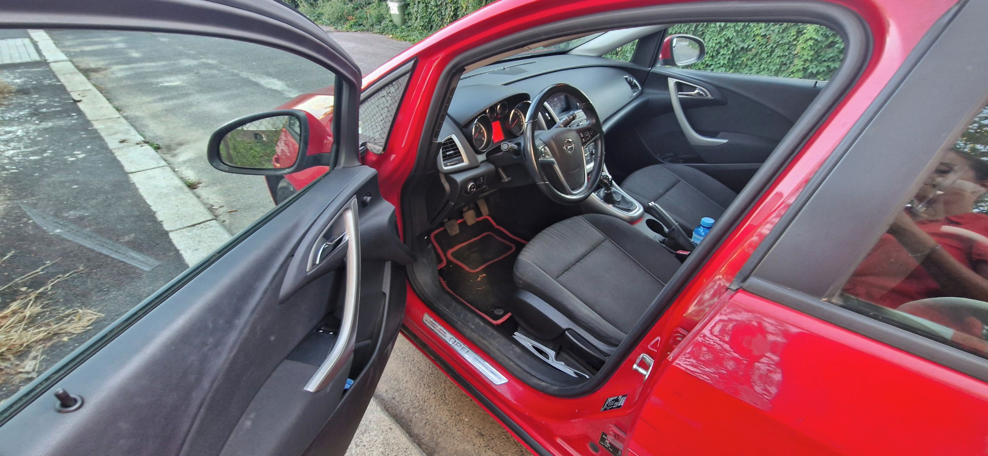 Opel Astra, 1.3 DT- skvělá výbava - fotka 3