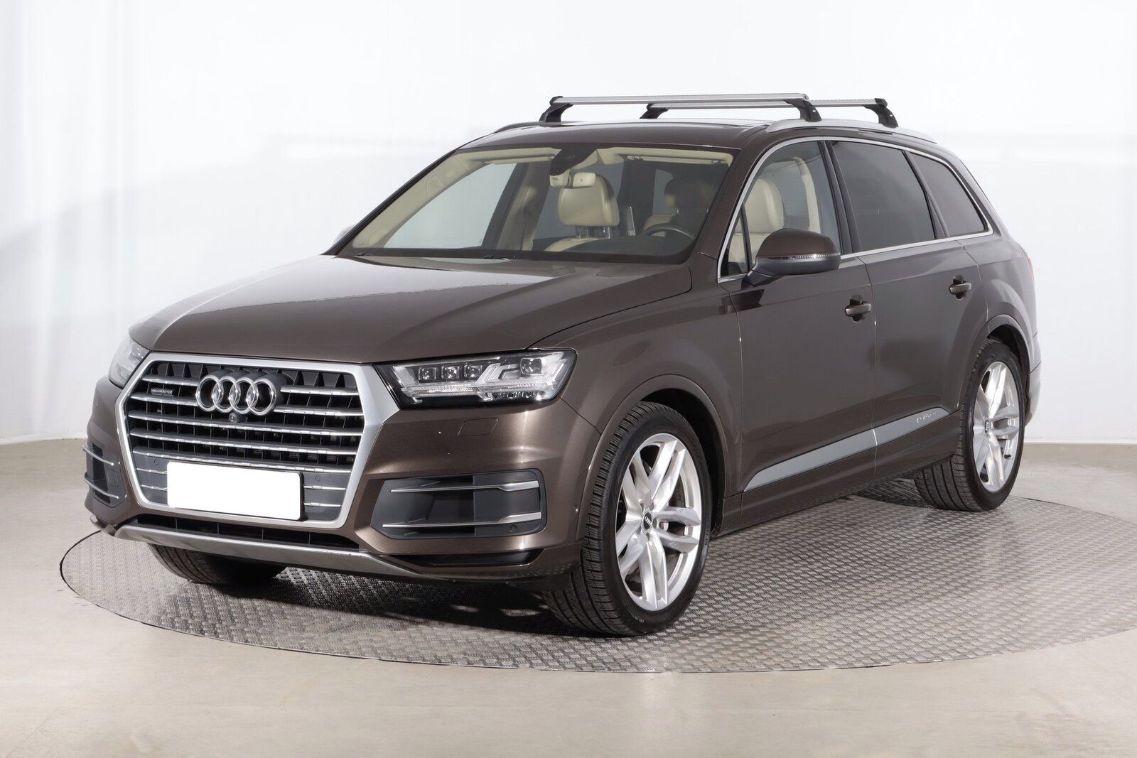Audi Q7, 3.0 TDI, 4X4, Automat, 7 míst - fotka 2