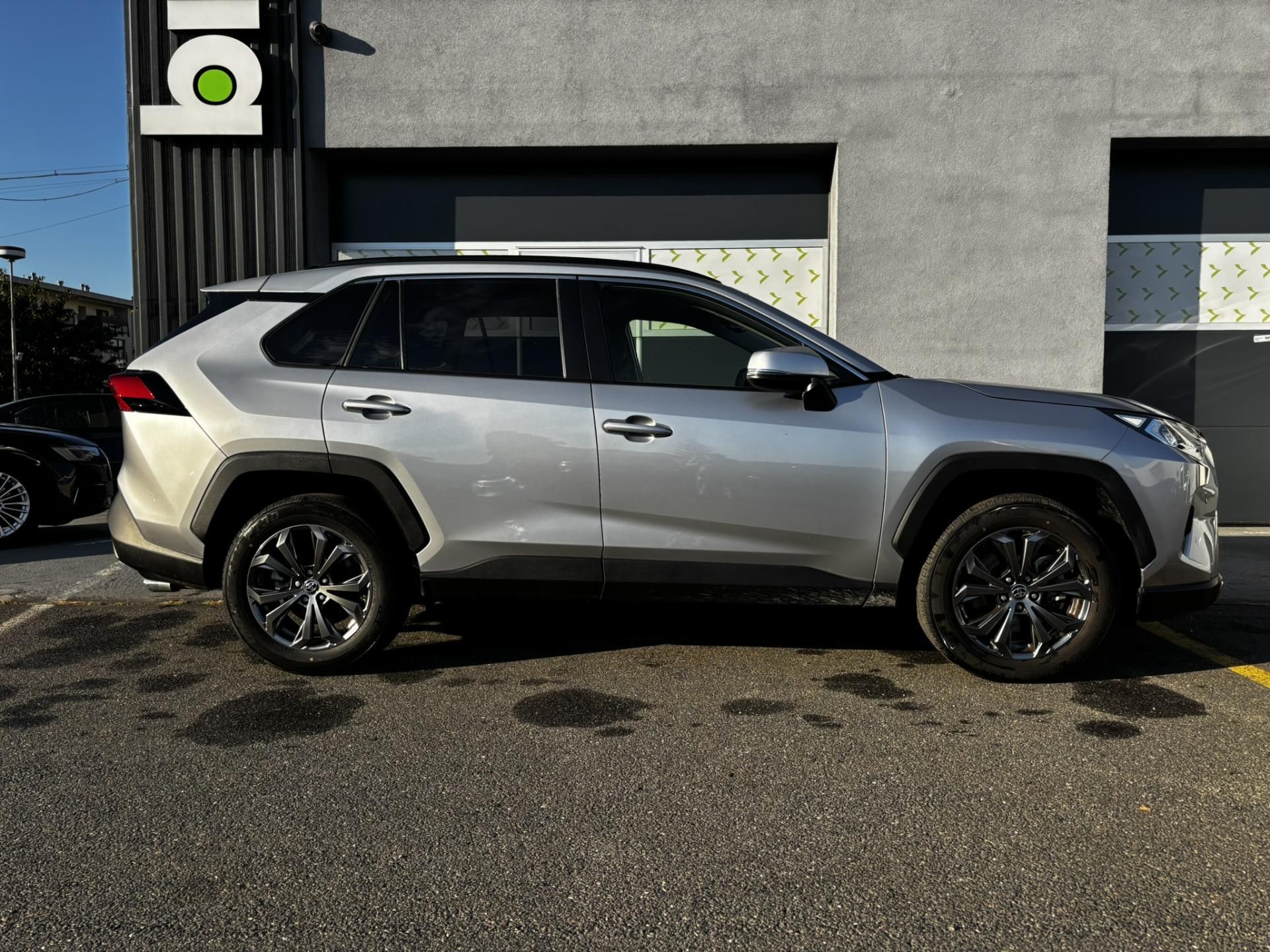 Toyota Rav4, Comfort 2.5 Hybrid (160 kW) - fotka 2