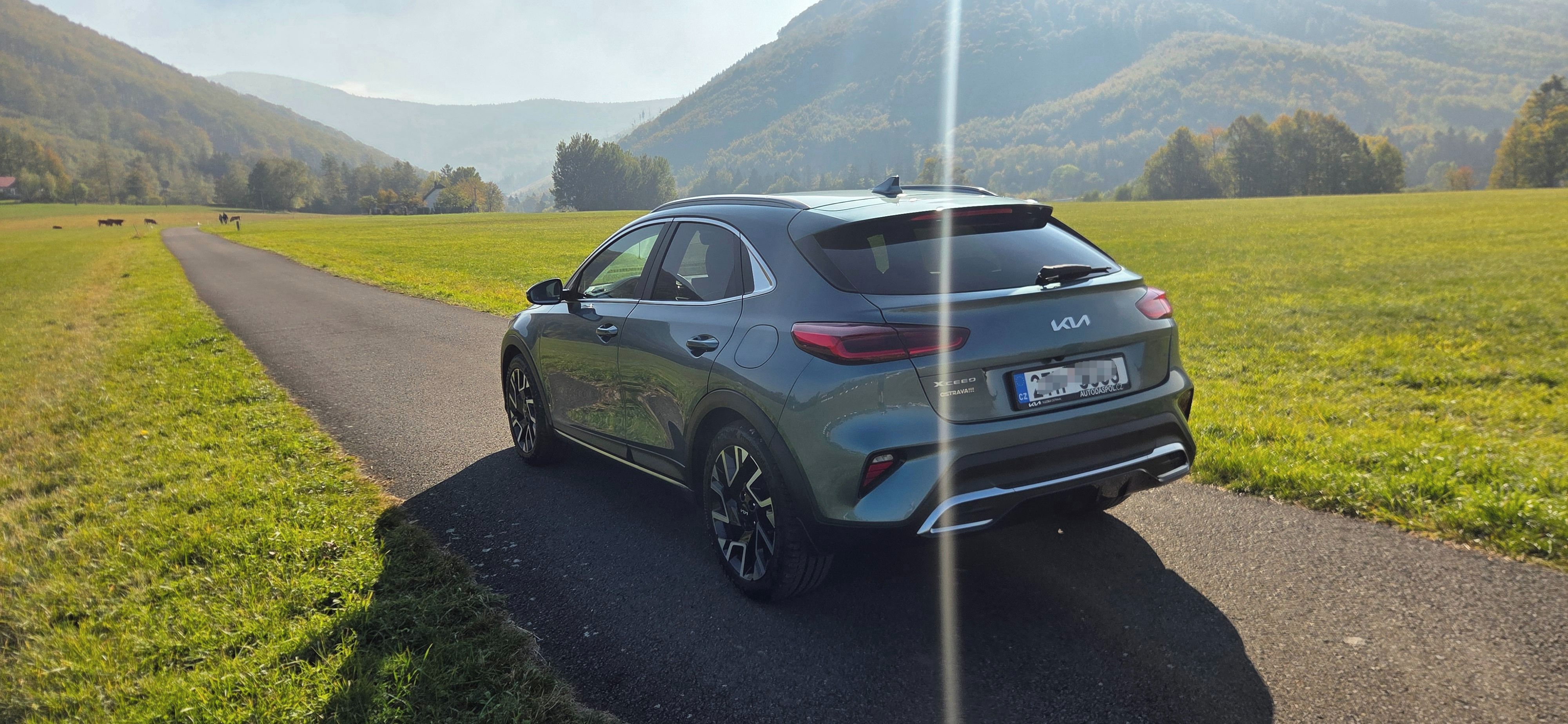 Kia XCee´d, 1.5 T-GDi 117kw 7DCT, TOP - fotka 5