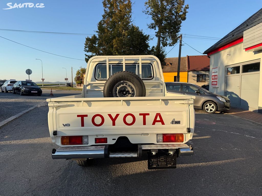 Toyota Land Cruiser, fotka 7