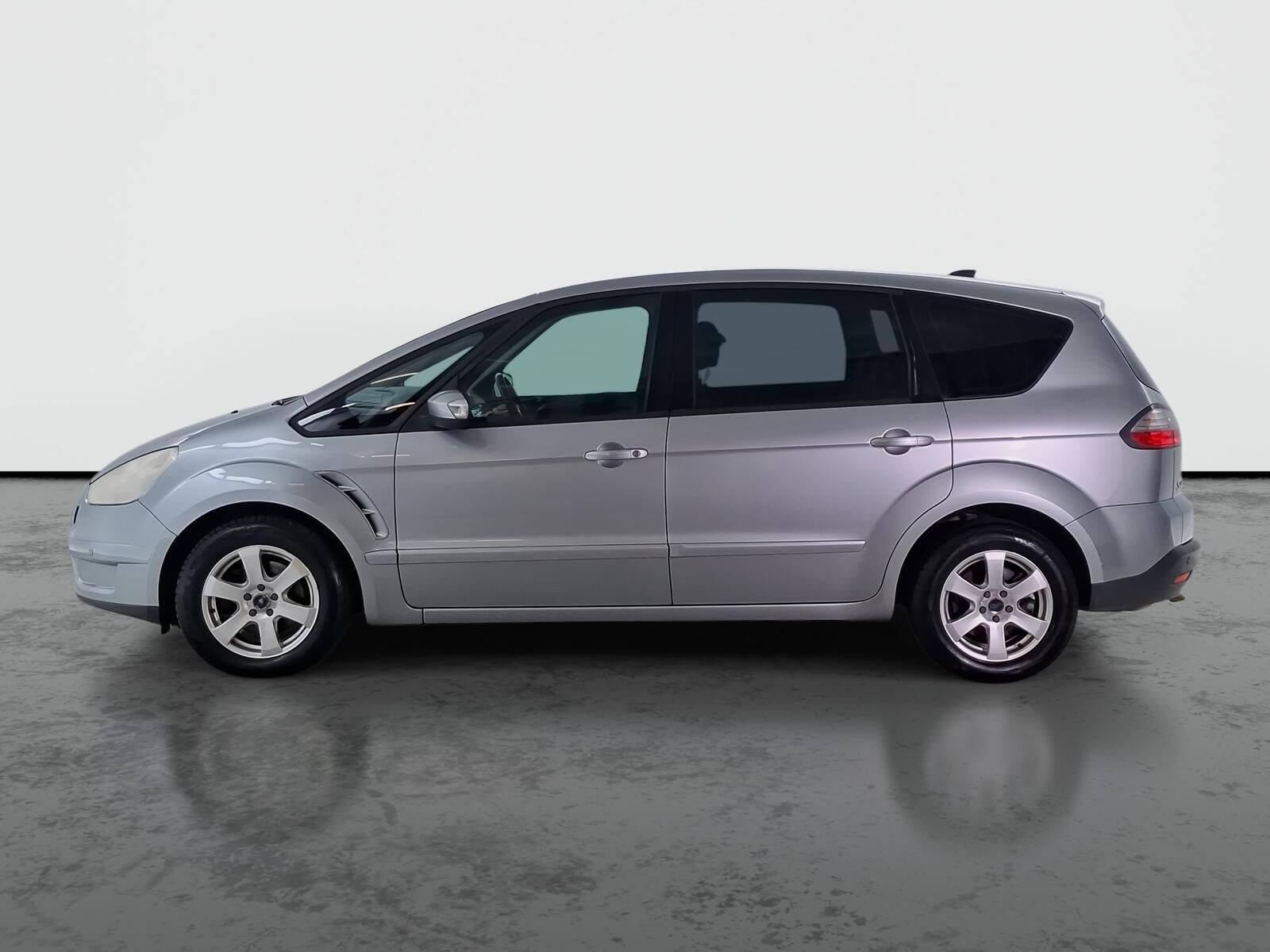Ford S-MAX, 2.0 TDCi, po STK - fotka 3