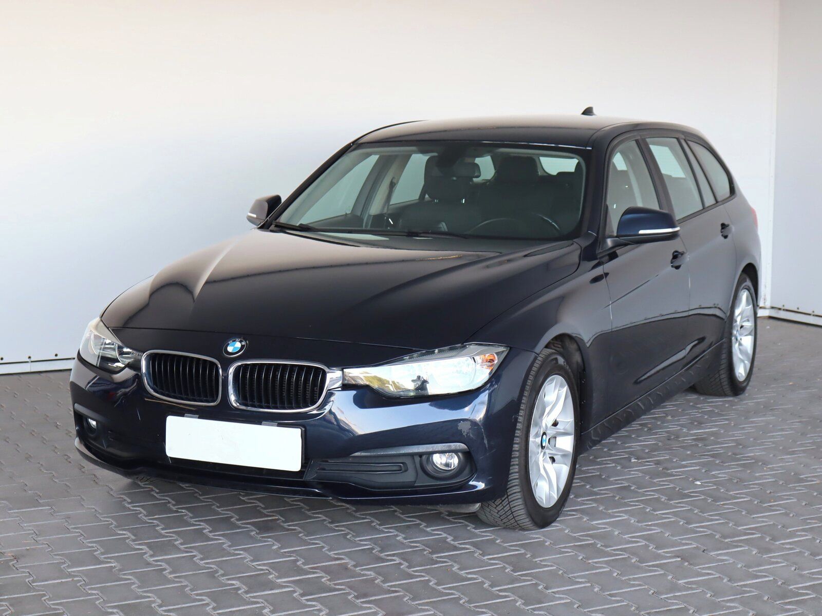 BMW Řada 3, 320 d xDrive, 4X4, Automat - fotka 2