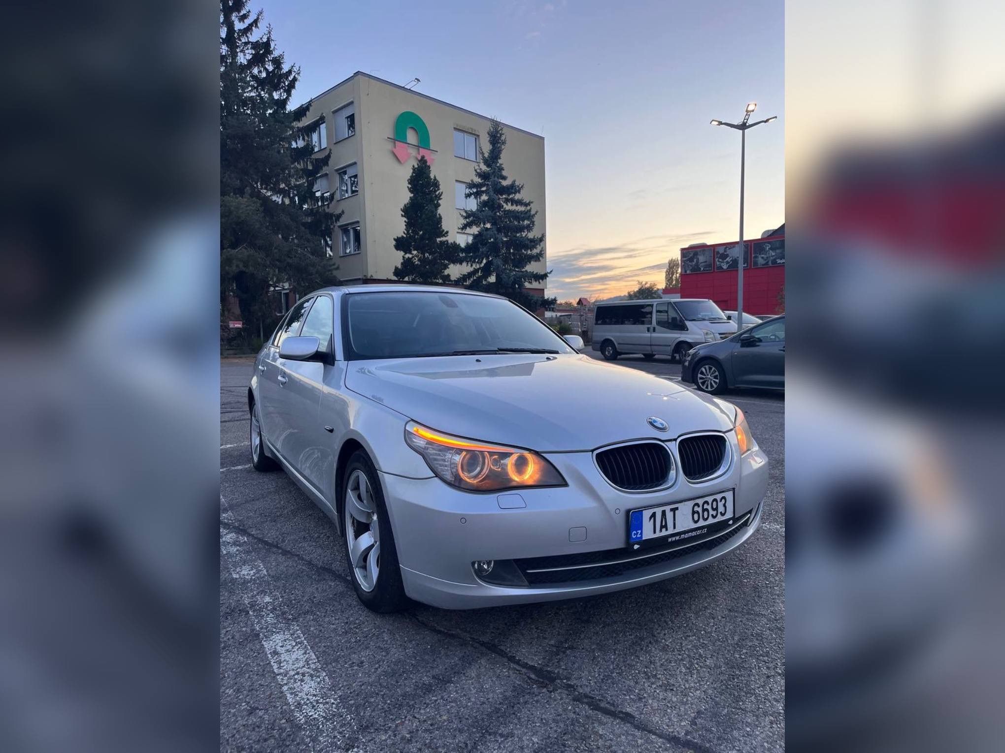 BMW Řada 5, BMW 520D E60 - fotka 2