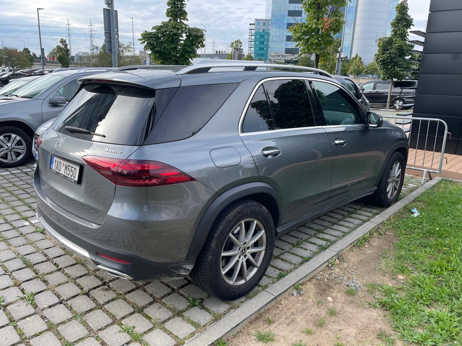 Mercedes-Benz GLE, 450CDI ČR- TOP STAV-TAŽNÉ- - fotka 4