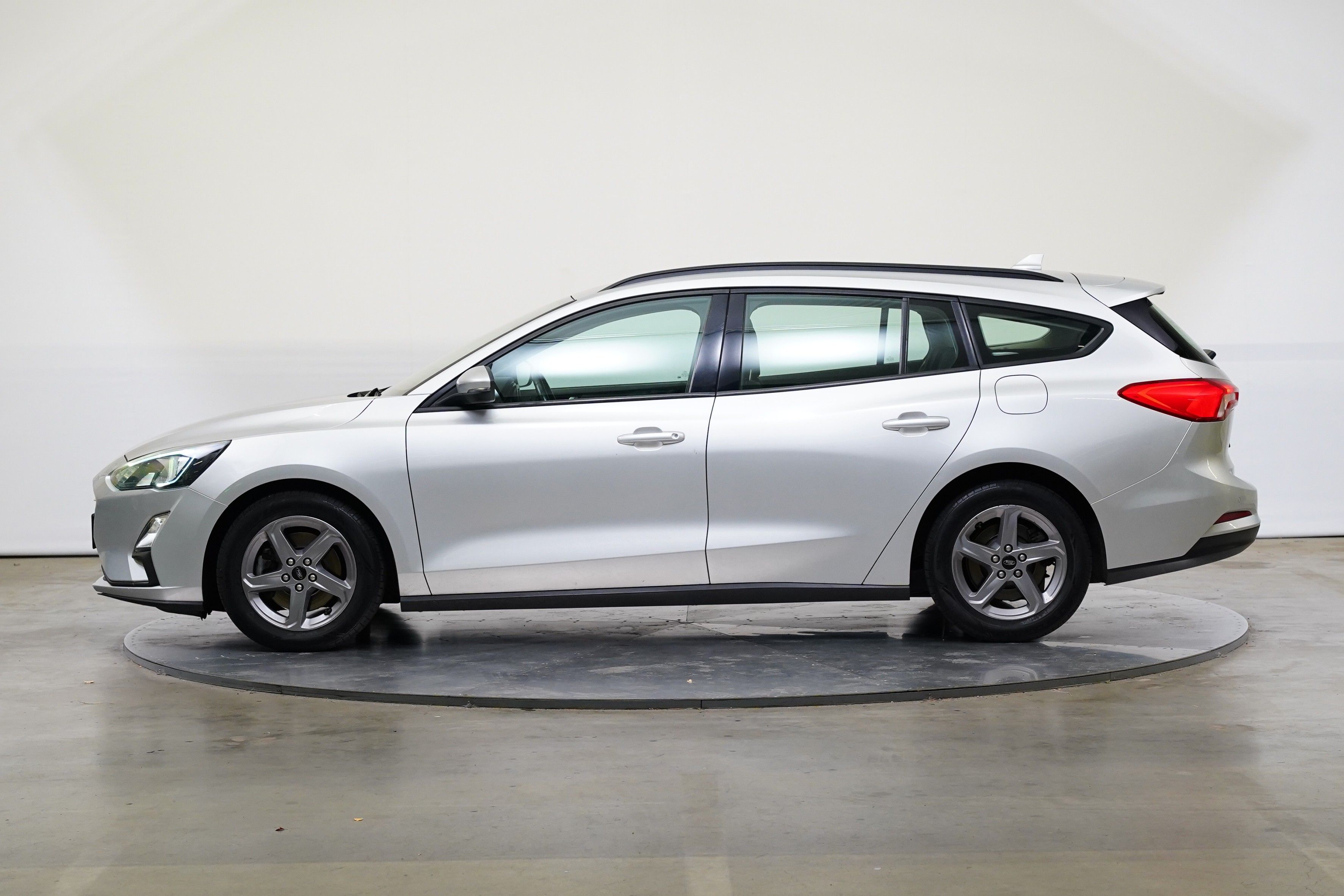 Ford Focus, 1.5 TDCI 70 kW - fotka 3