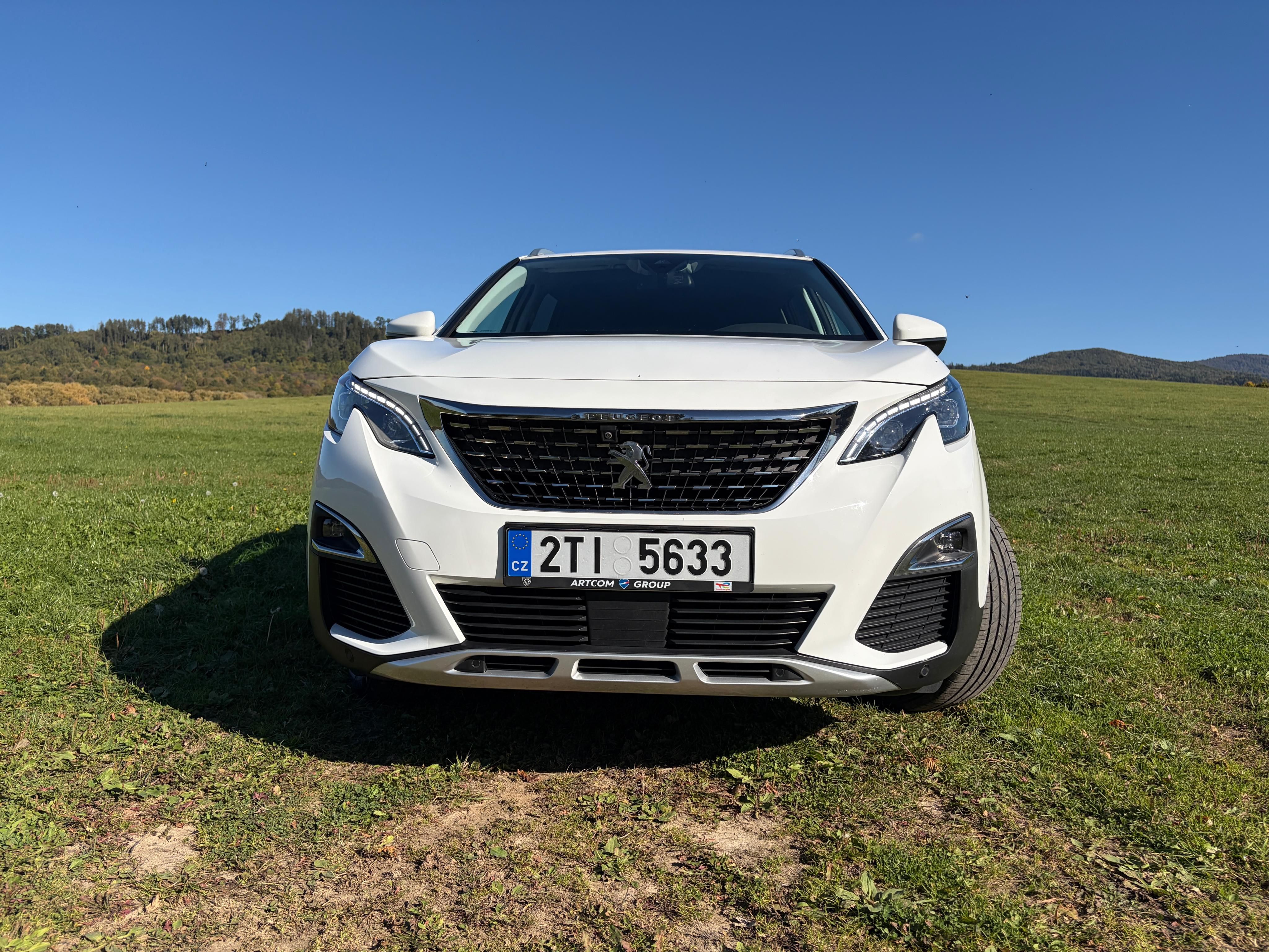 Peugeot 5008, Peugeot 5008 1.5 Allure - fotka 2