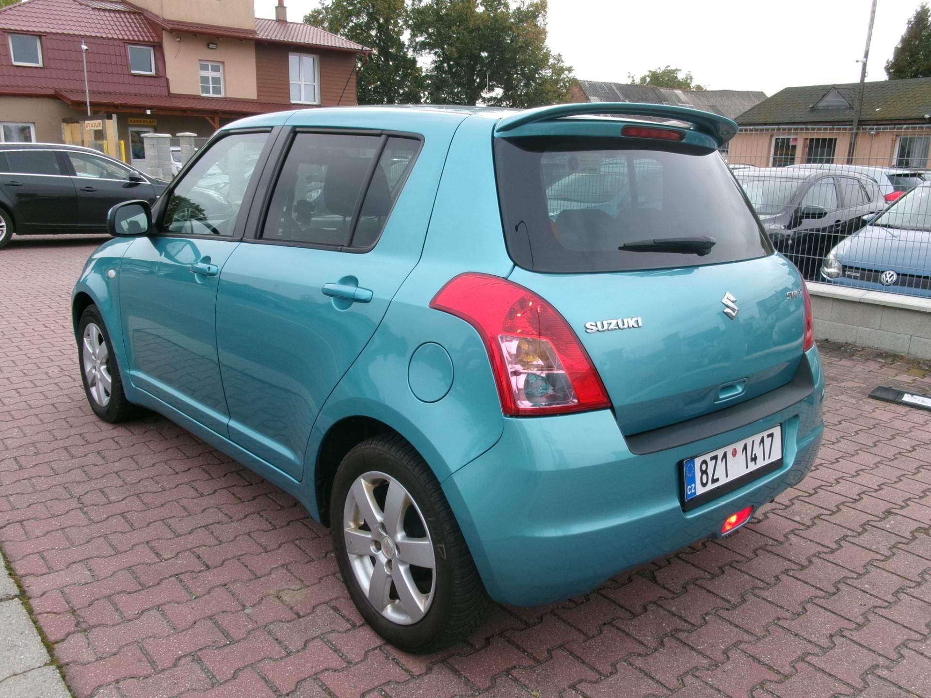 Suzuki Swift, 1,3i KLIMA ALU STK - fotka 6