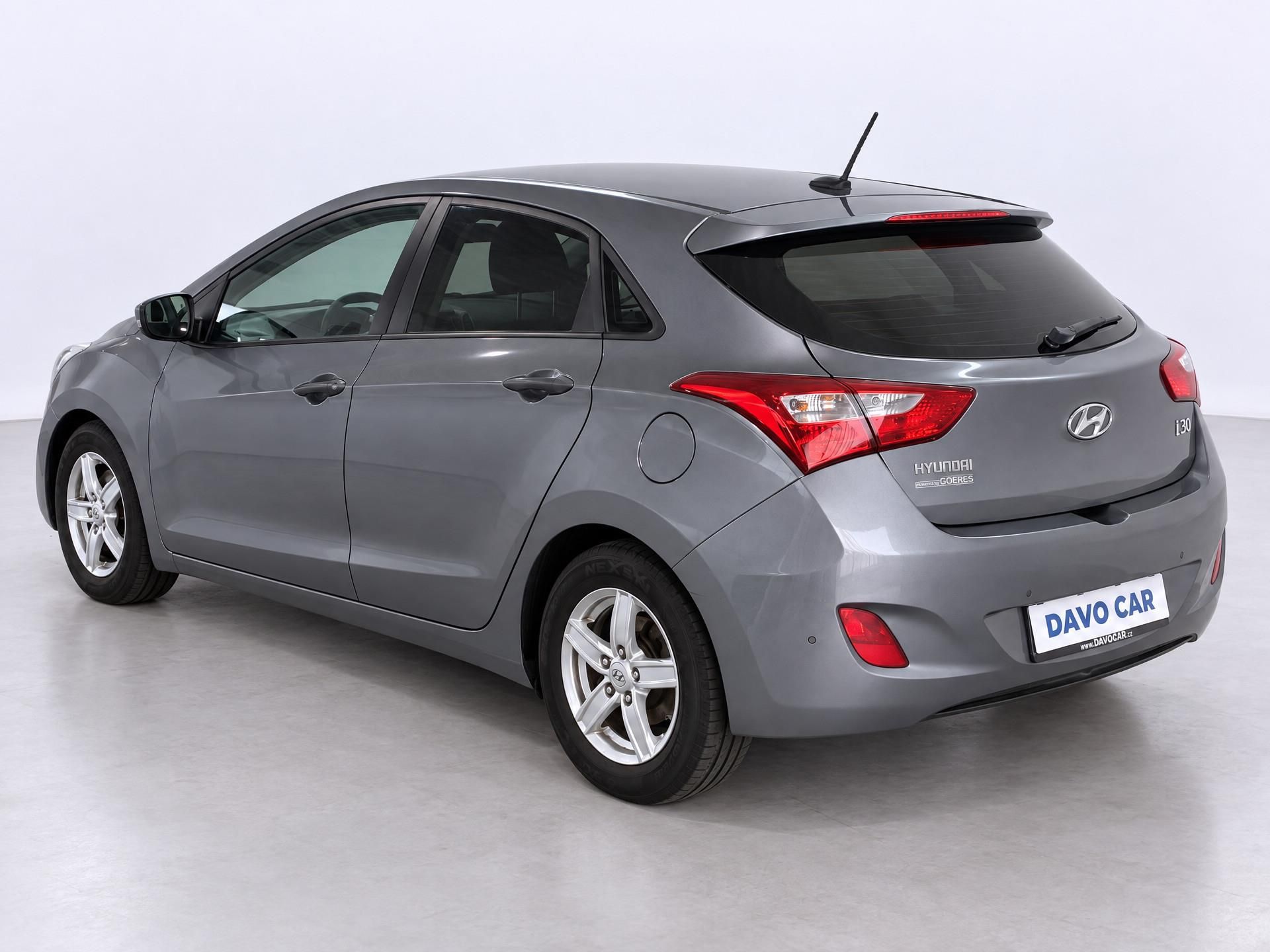 Hyundai i30, 1,4 CVVT 73KW NAVI ORIG. ALU - fotka 3
