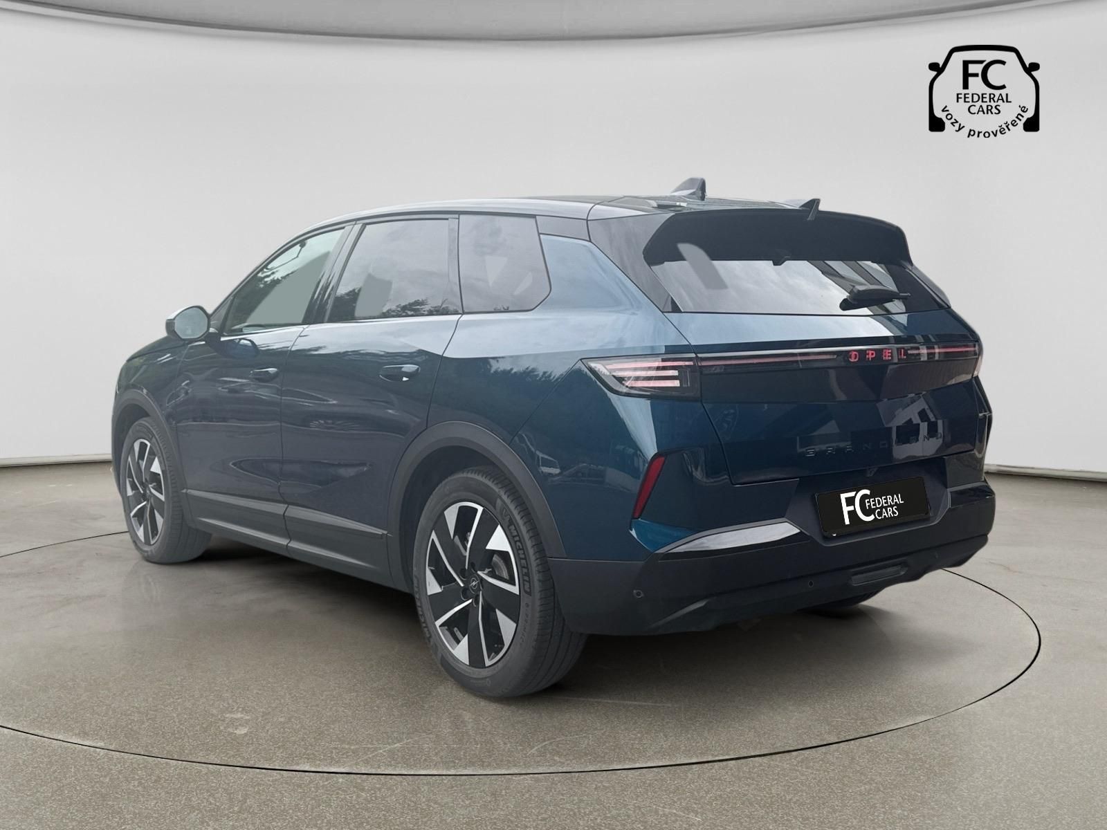 Opel Grandland, GS Hybrid 1.2 TURBO eDCT6 145k - fotka 2