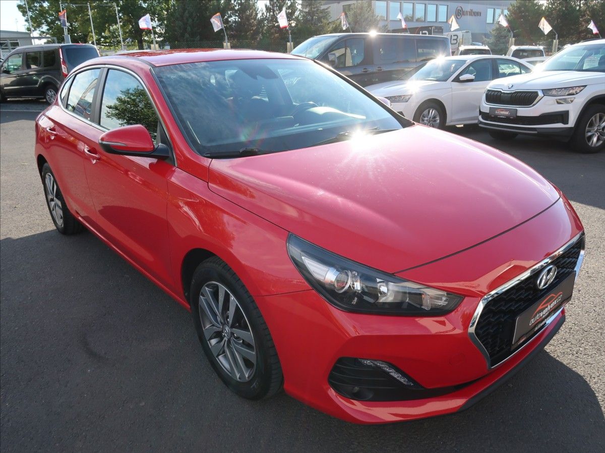 Hyundai i30, 1,0 T-GDi,88kW,1majČR,Klima - fotka 2