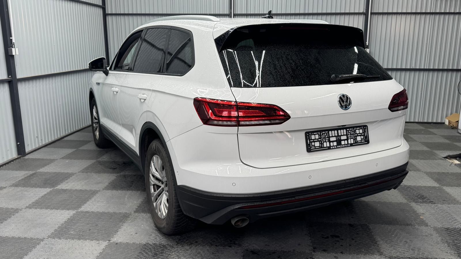 Volkswagen Touareg, 3.0 TDI - fotka 4