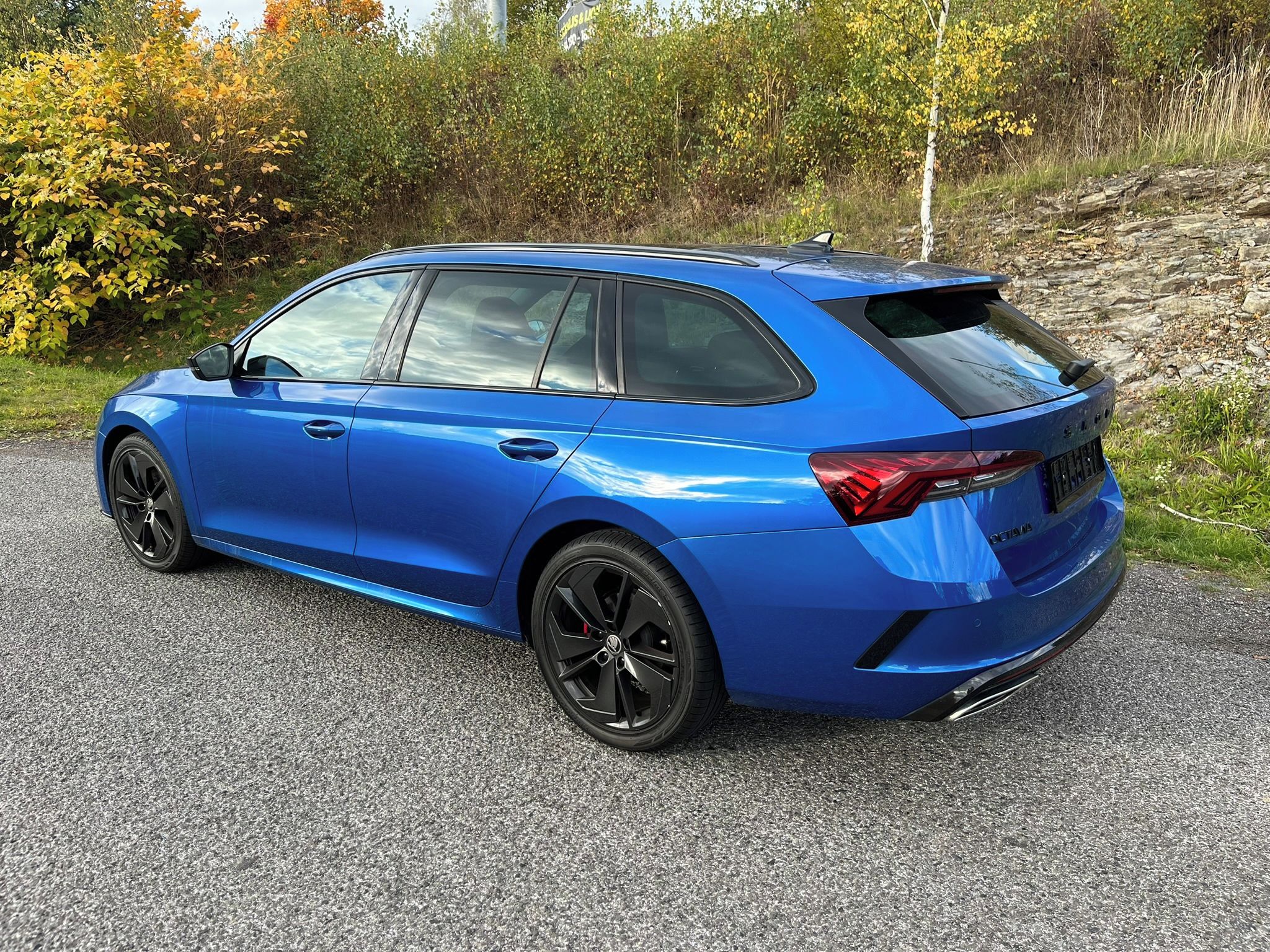 Škoda Octavia, IV RS 2.0TDi DSG FULL SERVIS - fotka 4