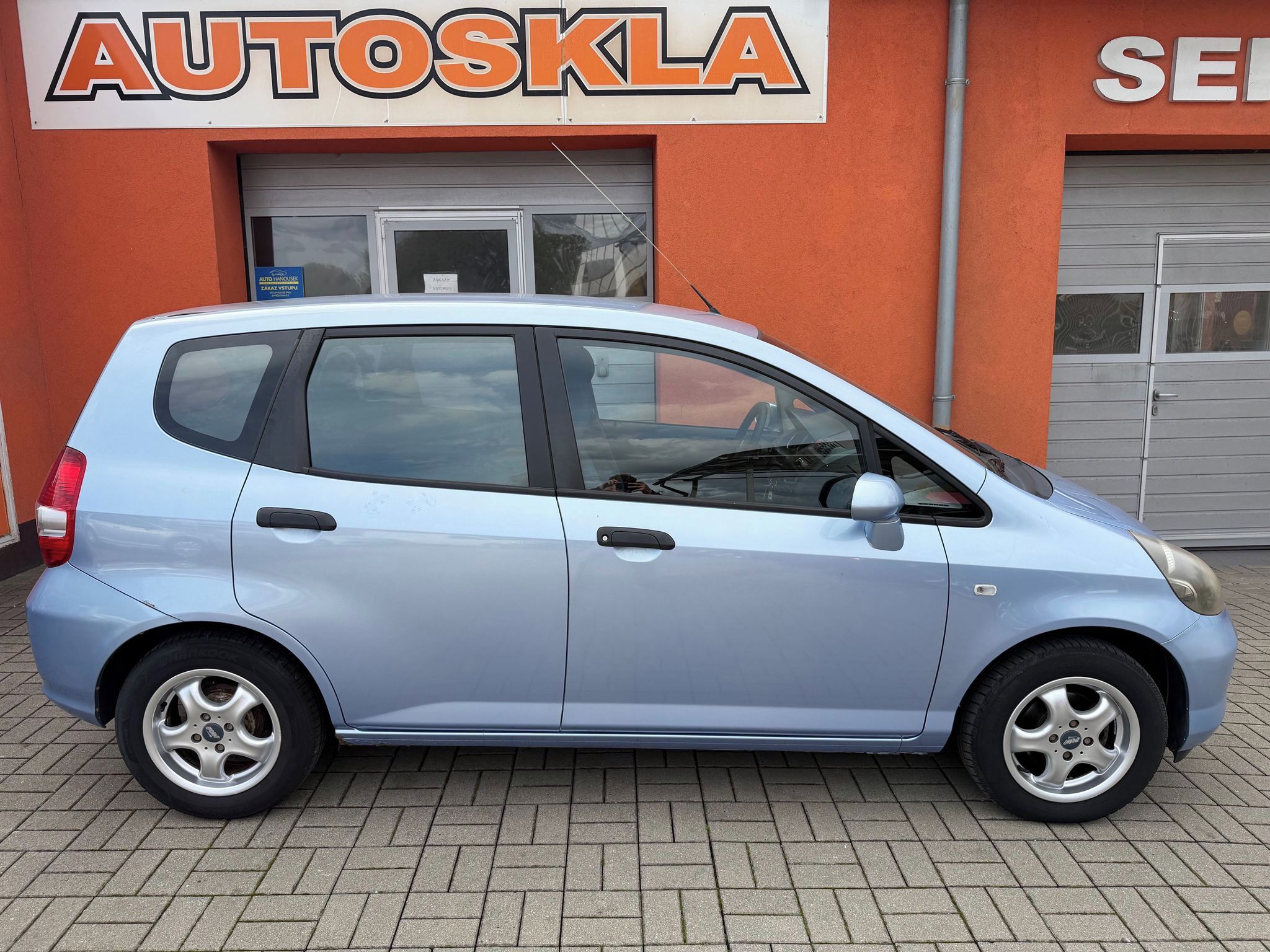 Honda Jazz, 1.3i 63KW 2.maj.,nová TK - fotka 4