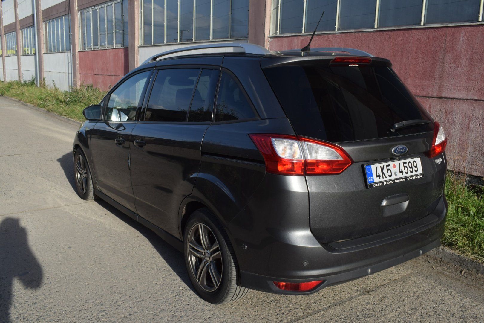 Ford Grand C-MAX, 1,5i 7 MÍST - fotka 2