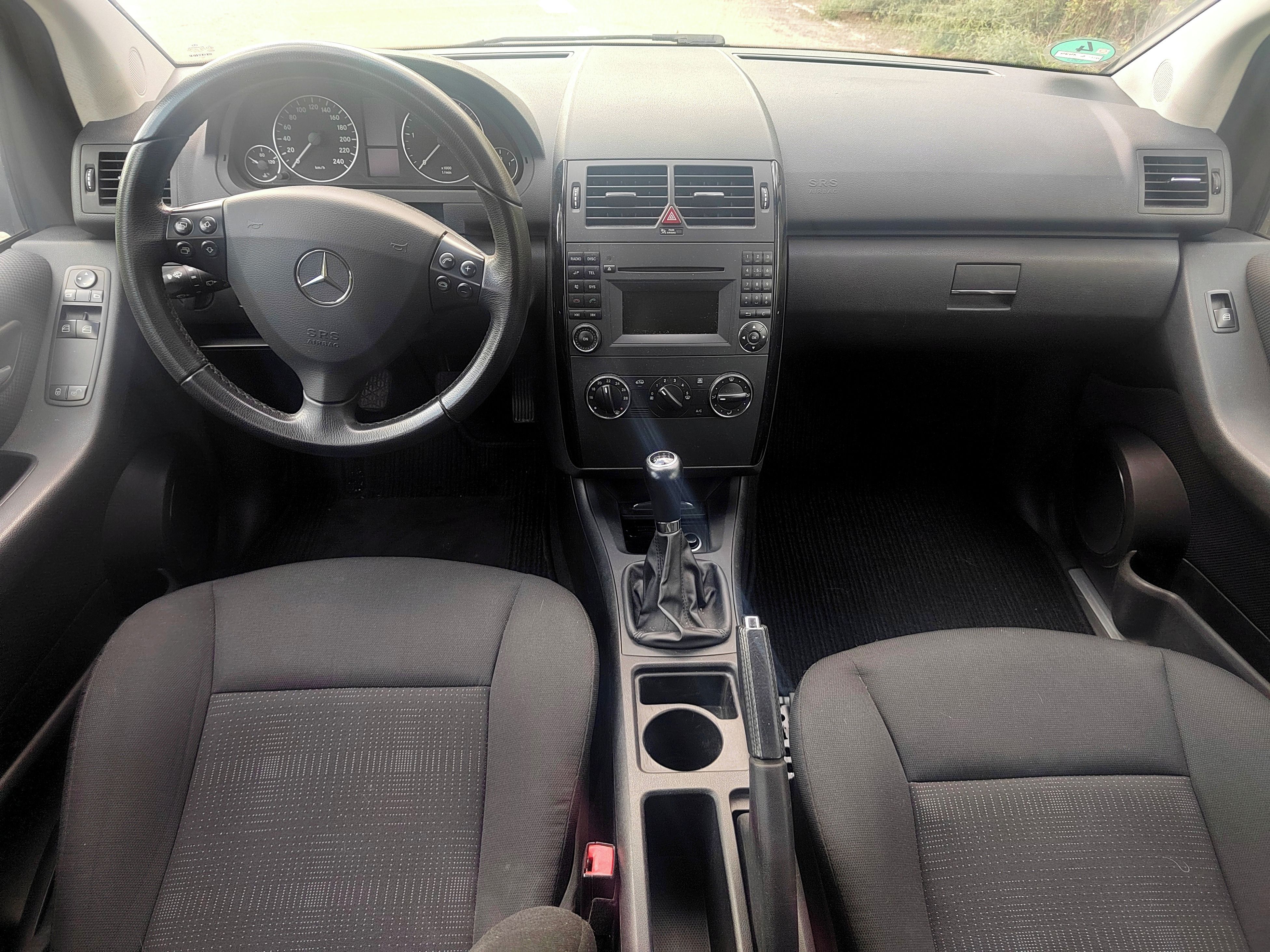 Mercedes-Benz Třídy A, Mercedes-Benz A 180 CDI - fotka 6