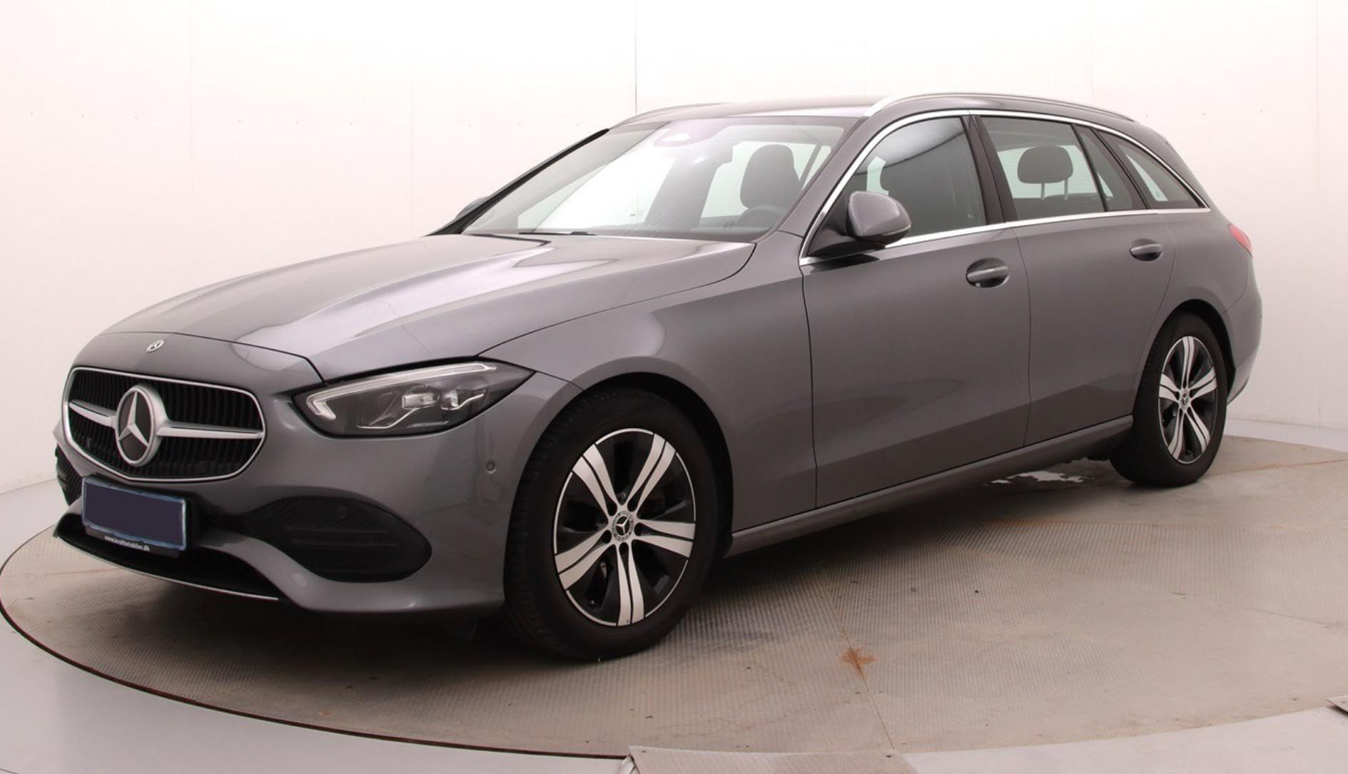 Mercedes-Benz Třídy C, 220d/Kam/Distronic - na cestě