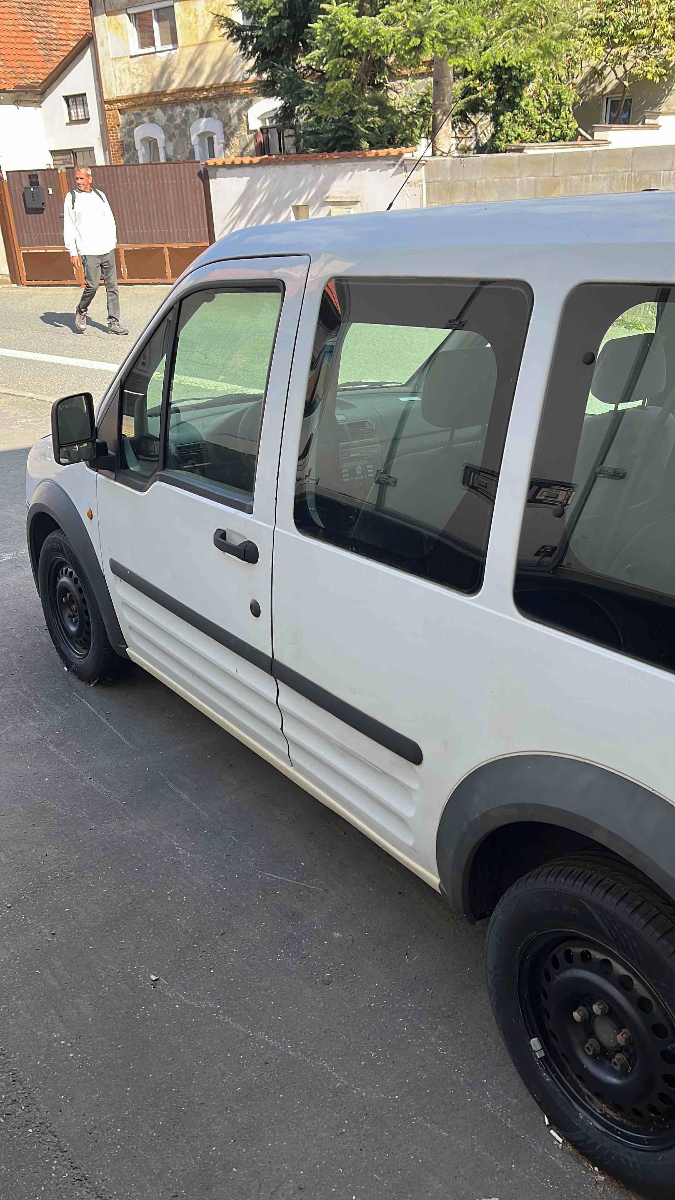 Ford Tourneo Connect - fotka 2