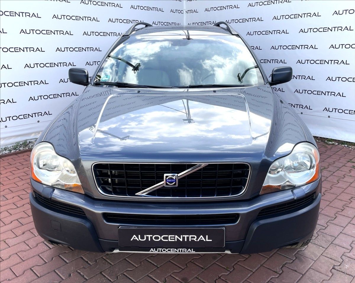 Volvo XC90, 2,4 D,136kW,4x4,aut. - fotka 2