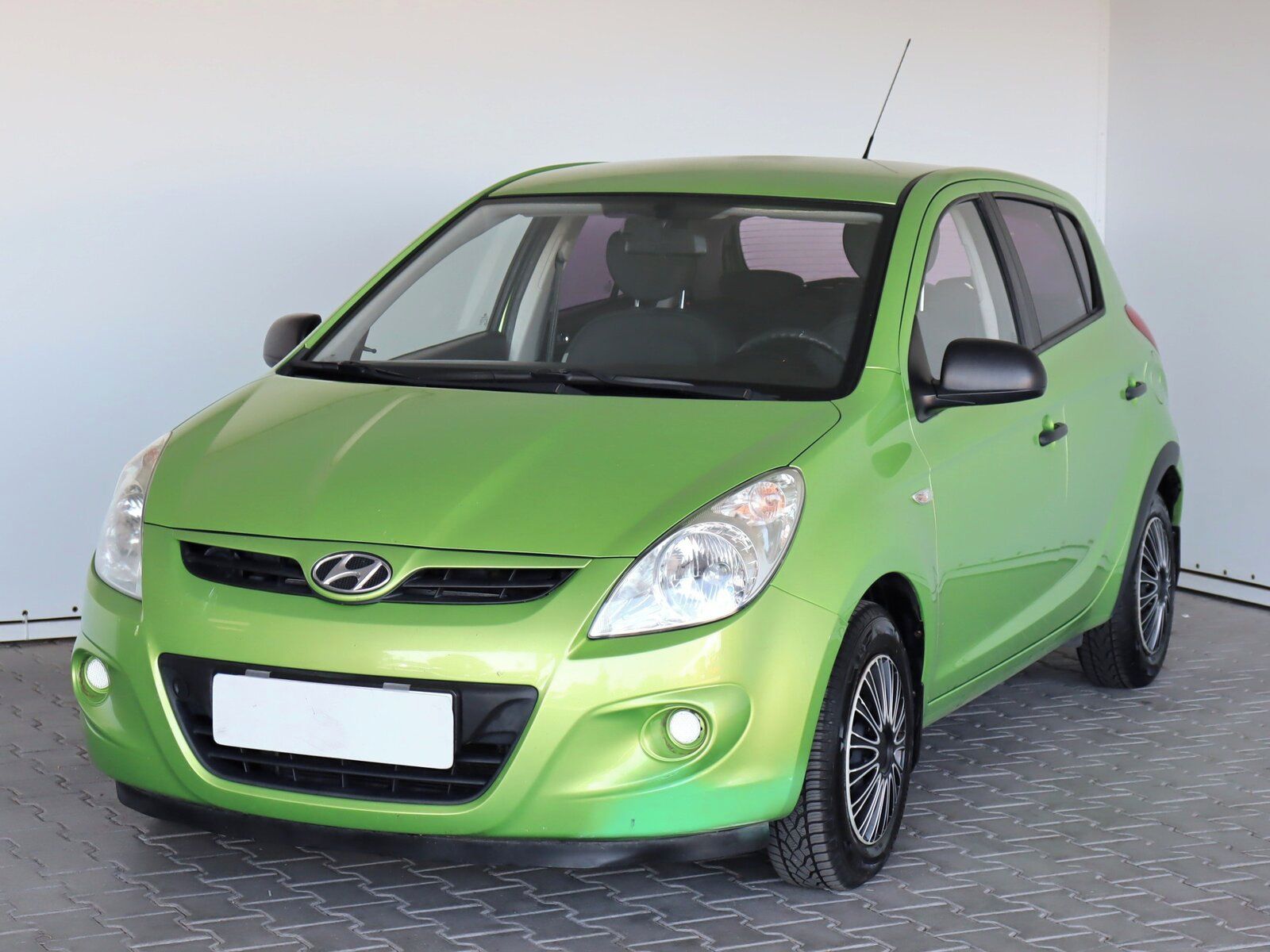 Hyundai i20, 1.2, jezdí výborně - fotka 2