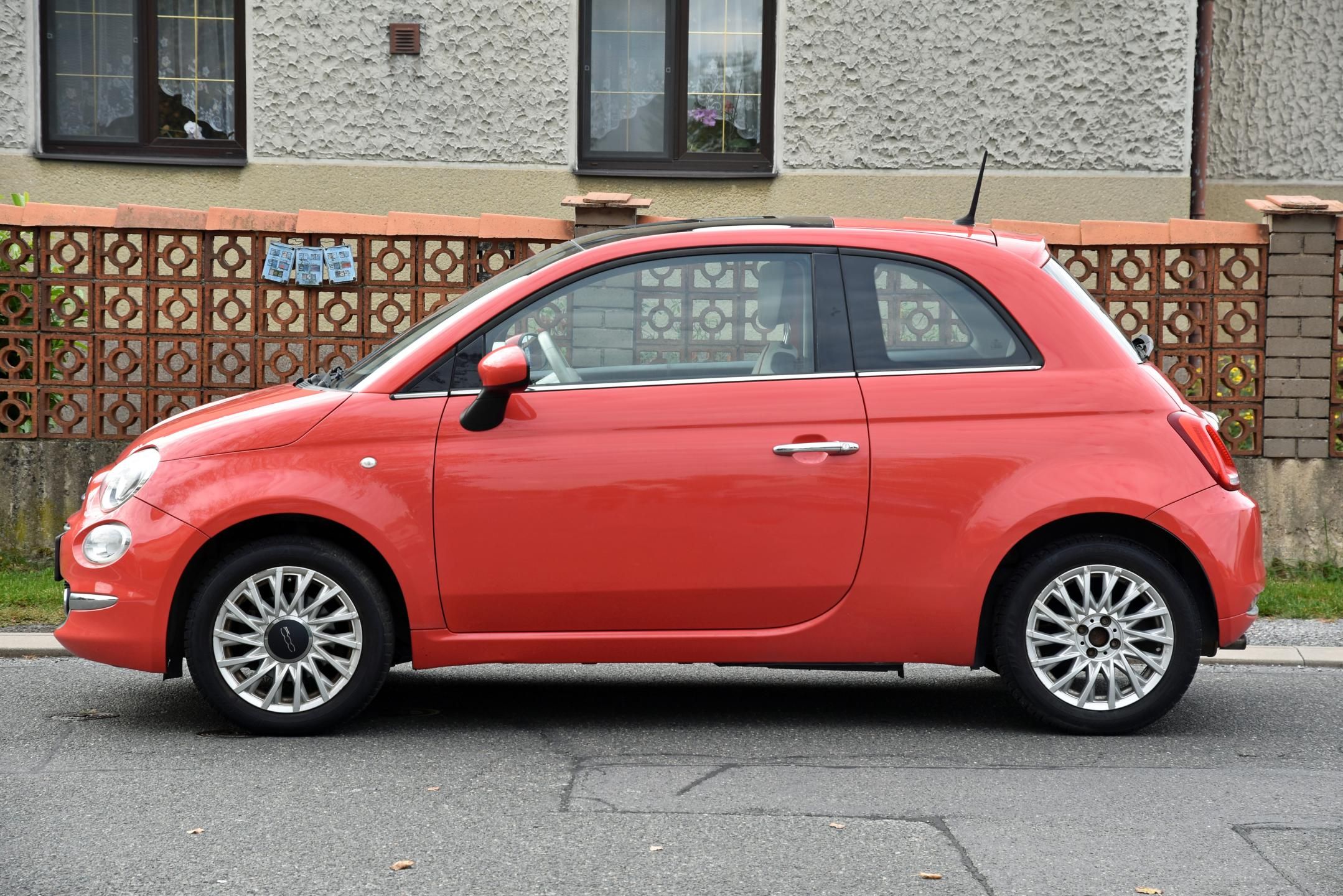 Fiat 500, 1.2i, KLIMA, PANORAMA, ALU, ČR - fotka 2