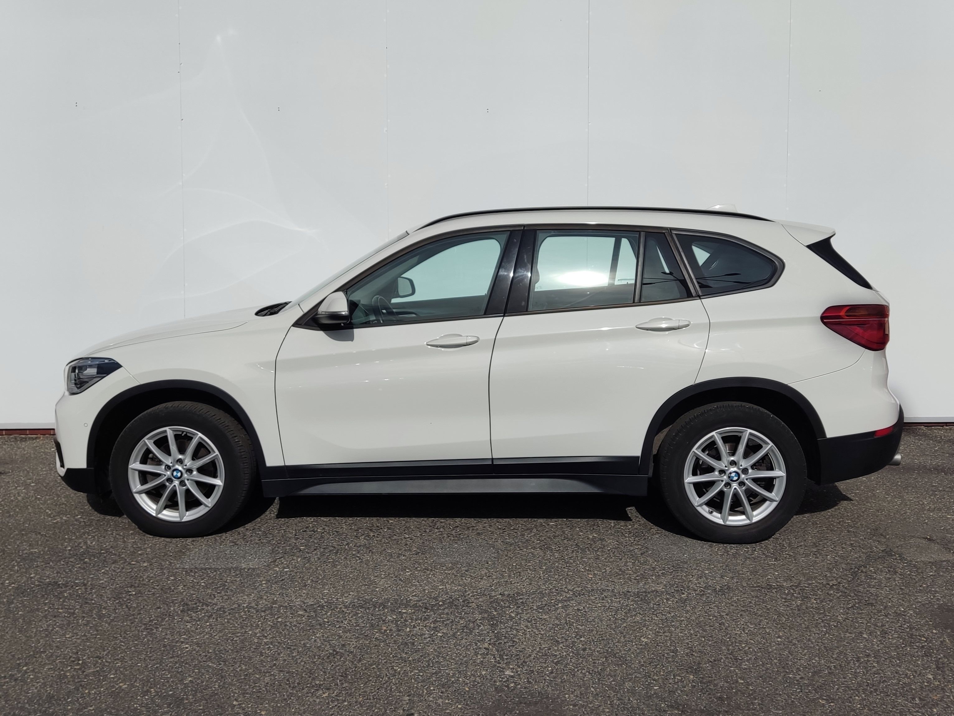 BMW X1, sDrive18d 110 kW Advantage - fotka 3